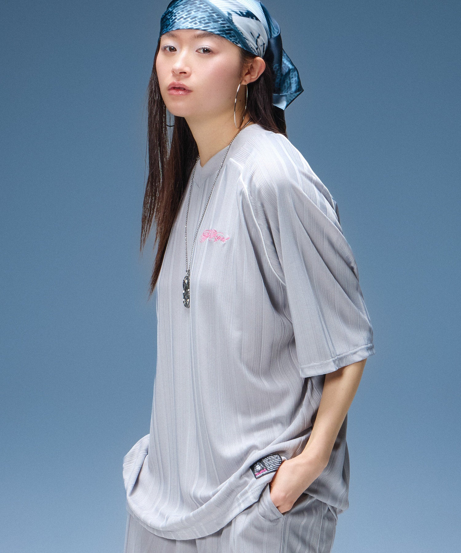 SCRIPT LOGO BIG TEE