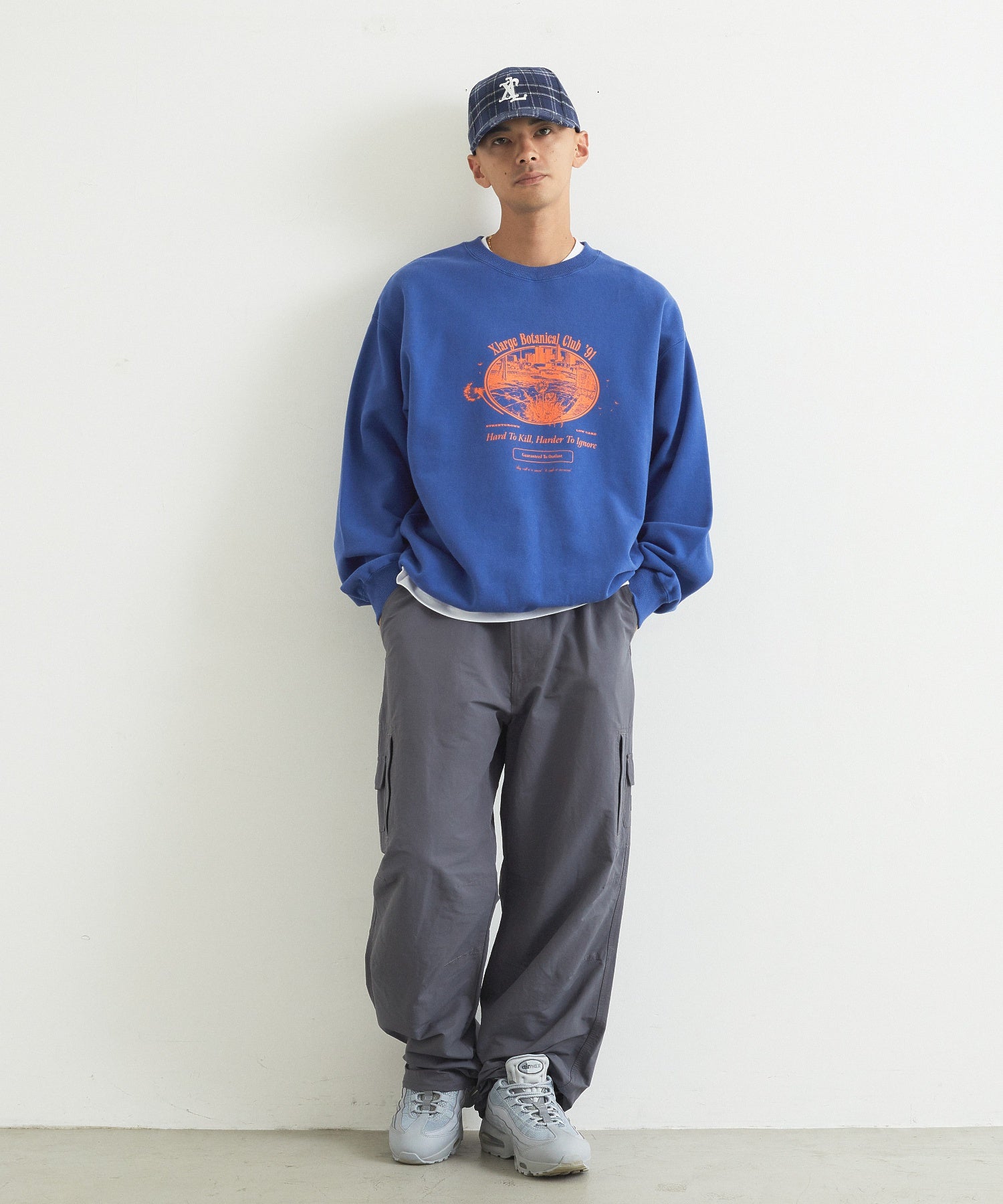 BOTANICAL CLUB CREWNECK SWEATSHIRT