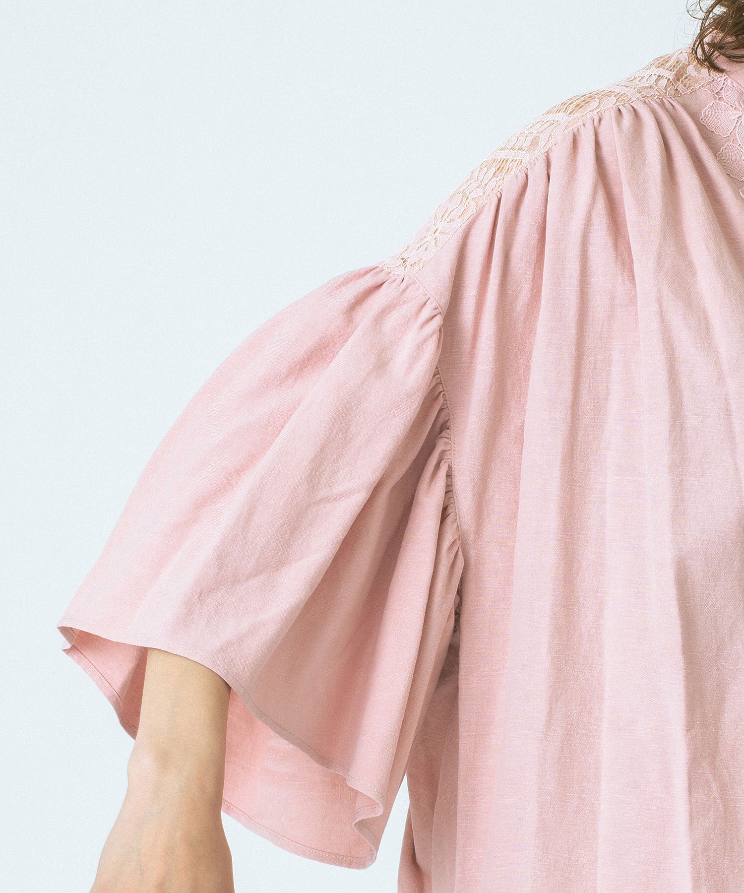 GENE HEAVENS/LACE YORK RUFFLE SHIRT