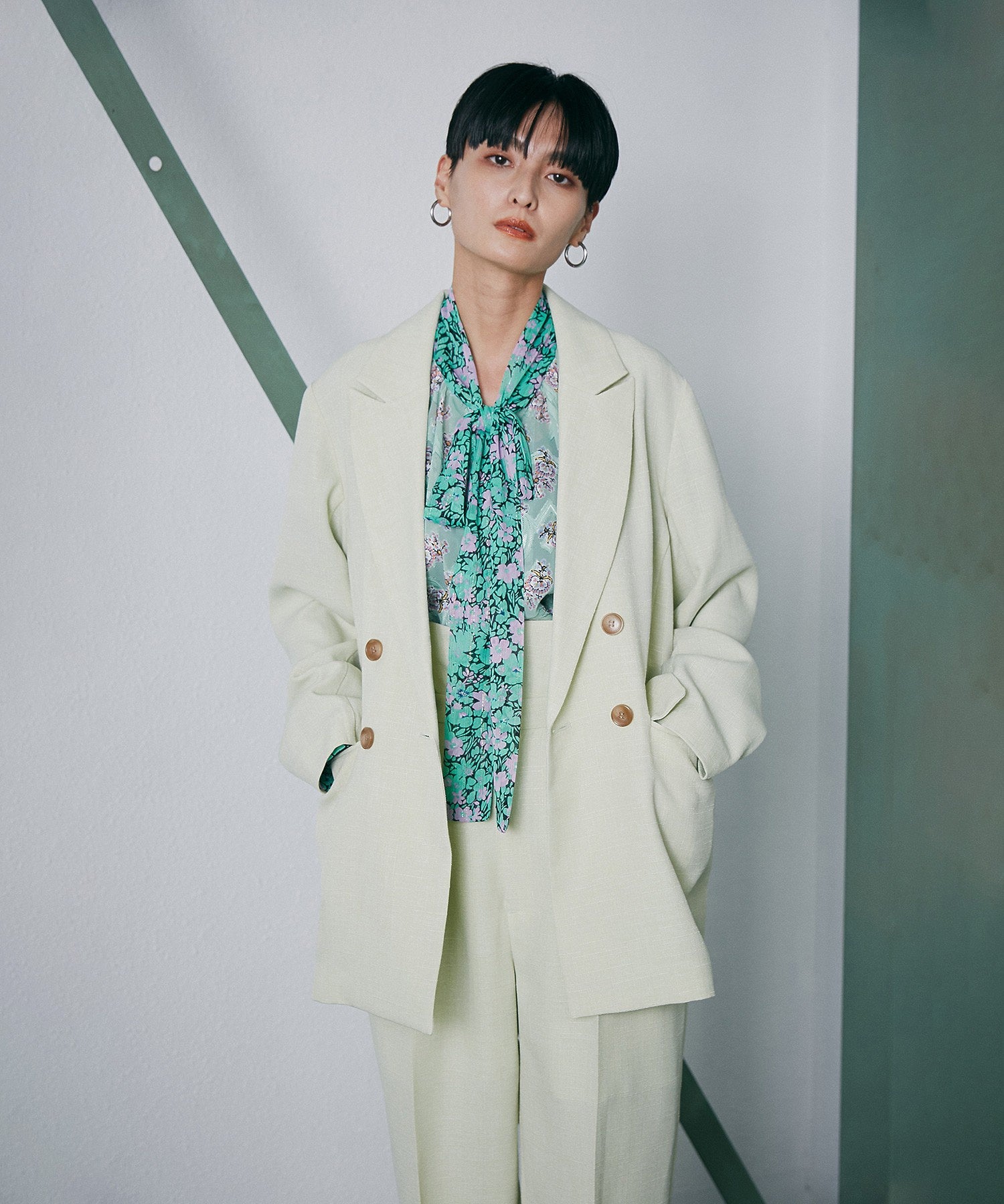 テーラードジャケット