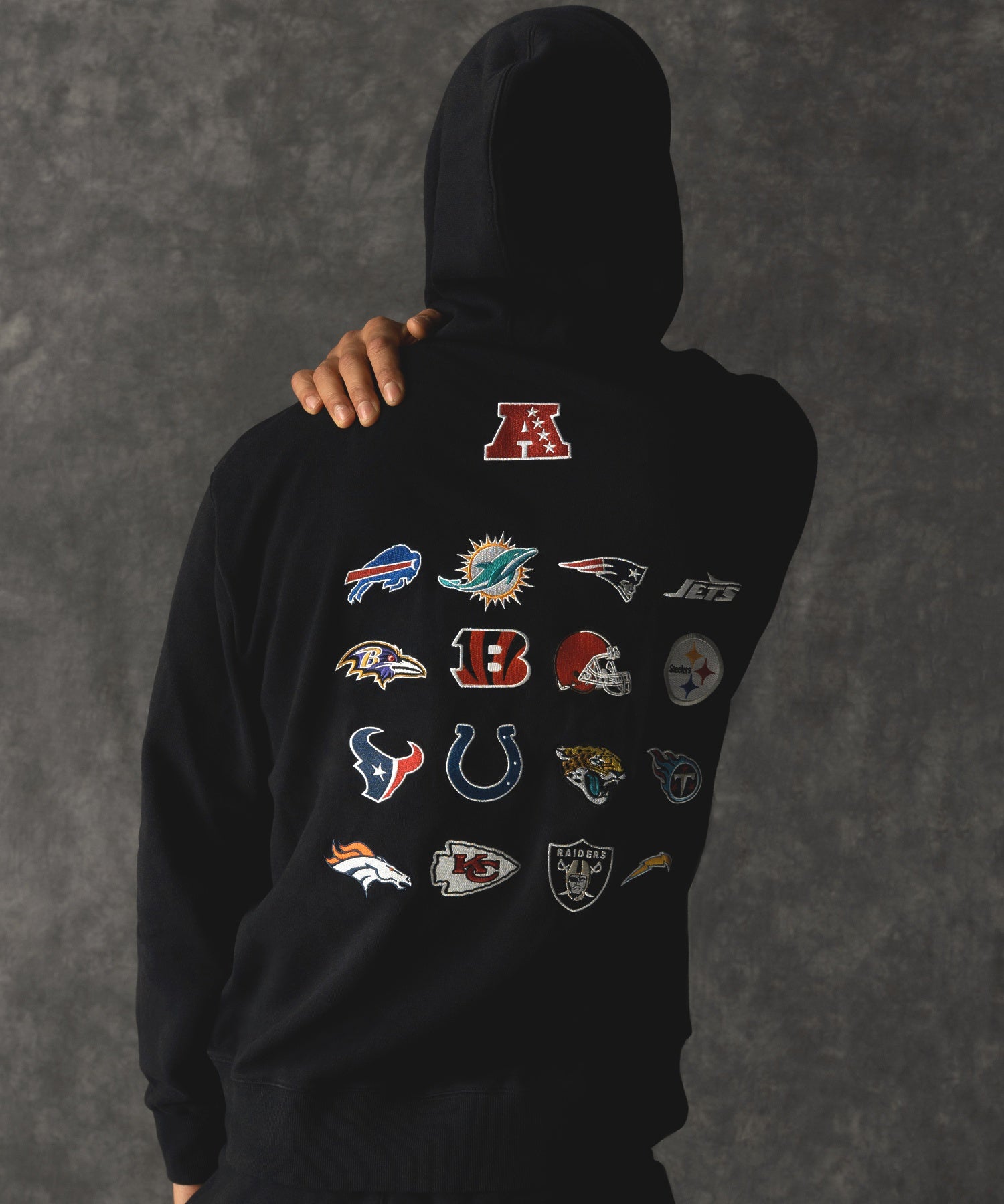 XLARGE×NEW ERA×NFL PULLOVER HOODED SWEAT SHIRT