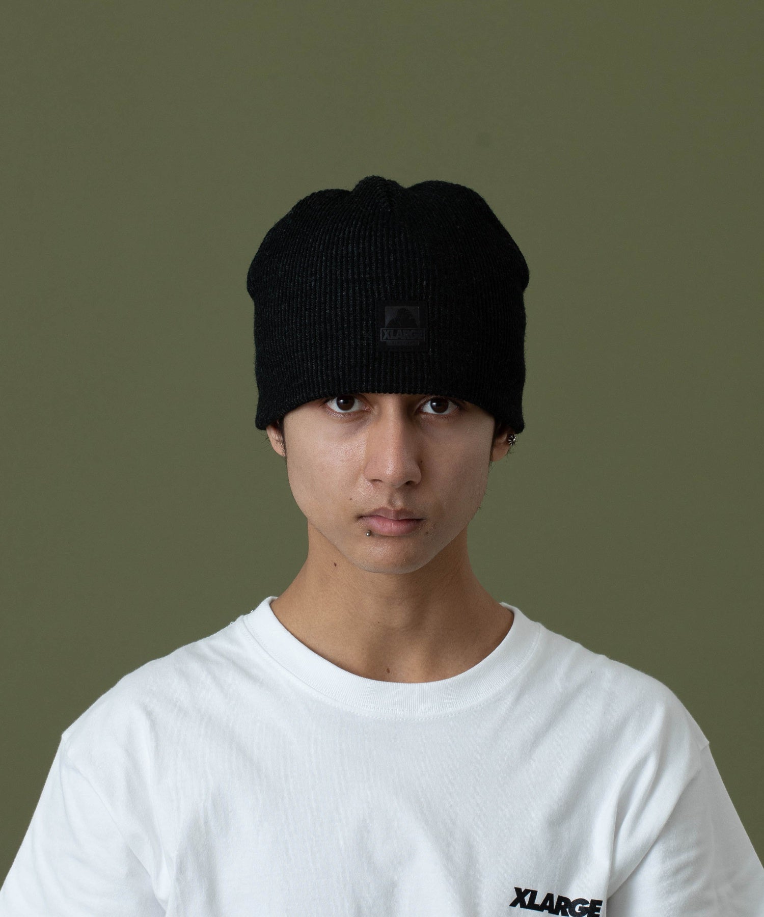 CONTRAST BEANIE