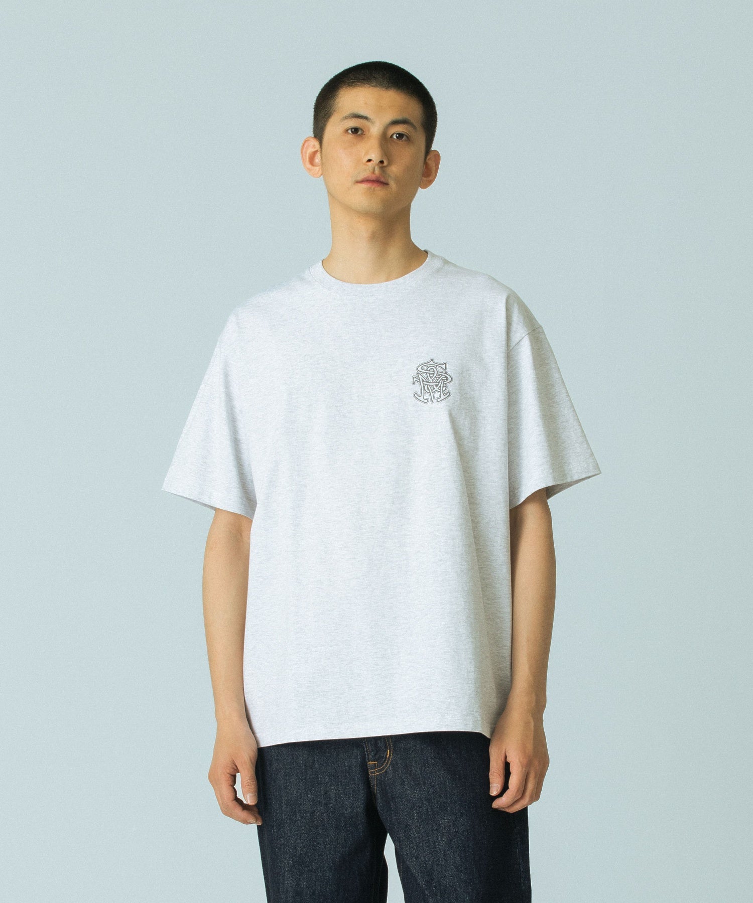 model：H183 着用サイズ：L