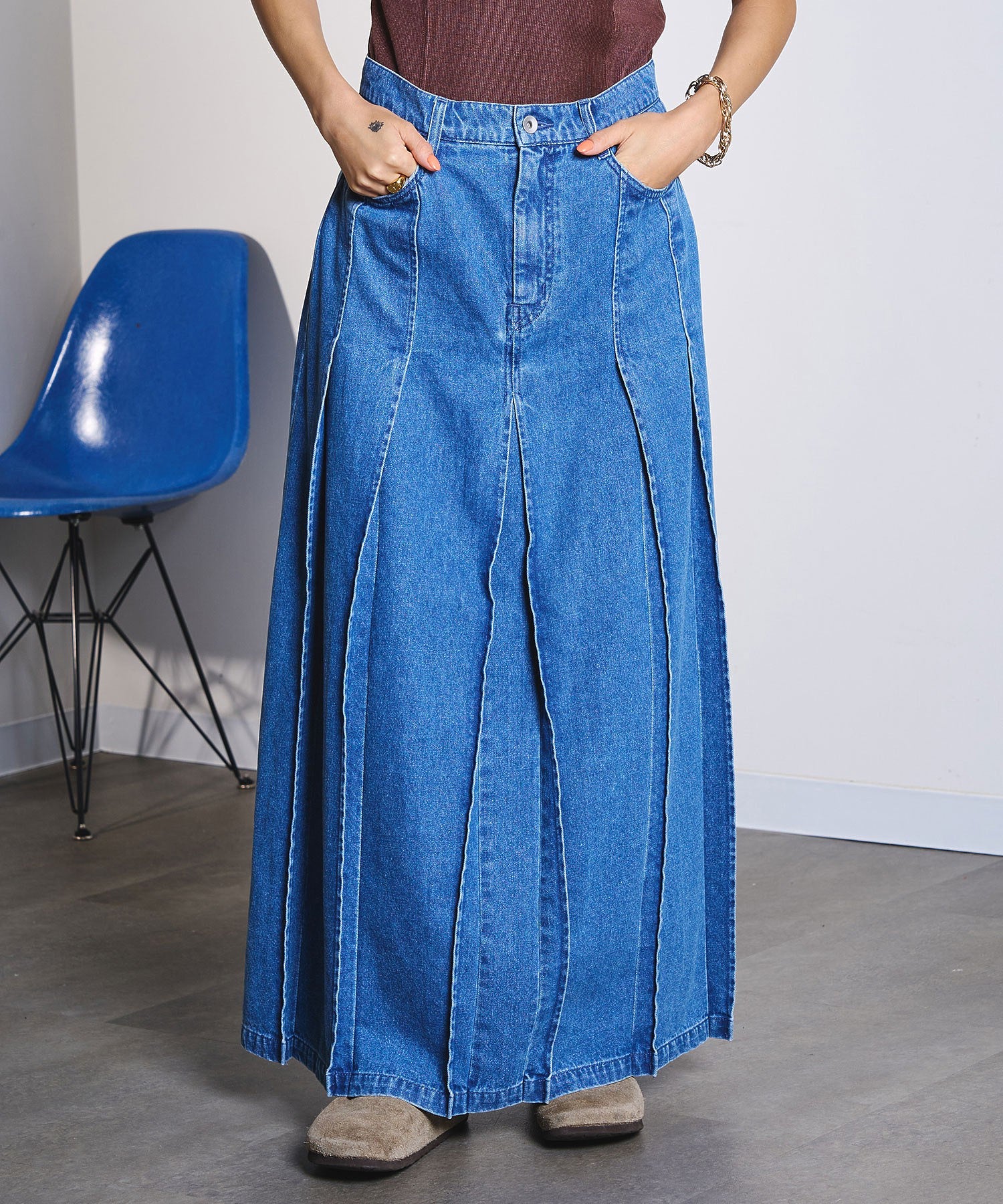DENIM PLEATED LONG SKIRT
