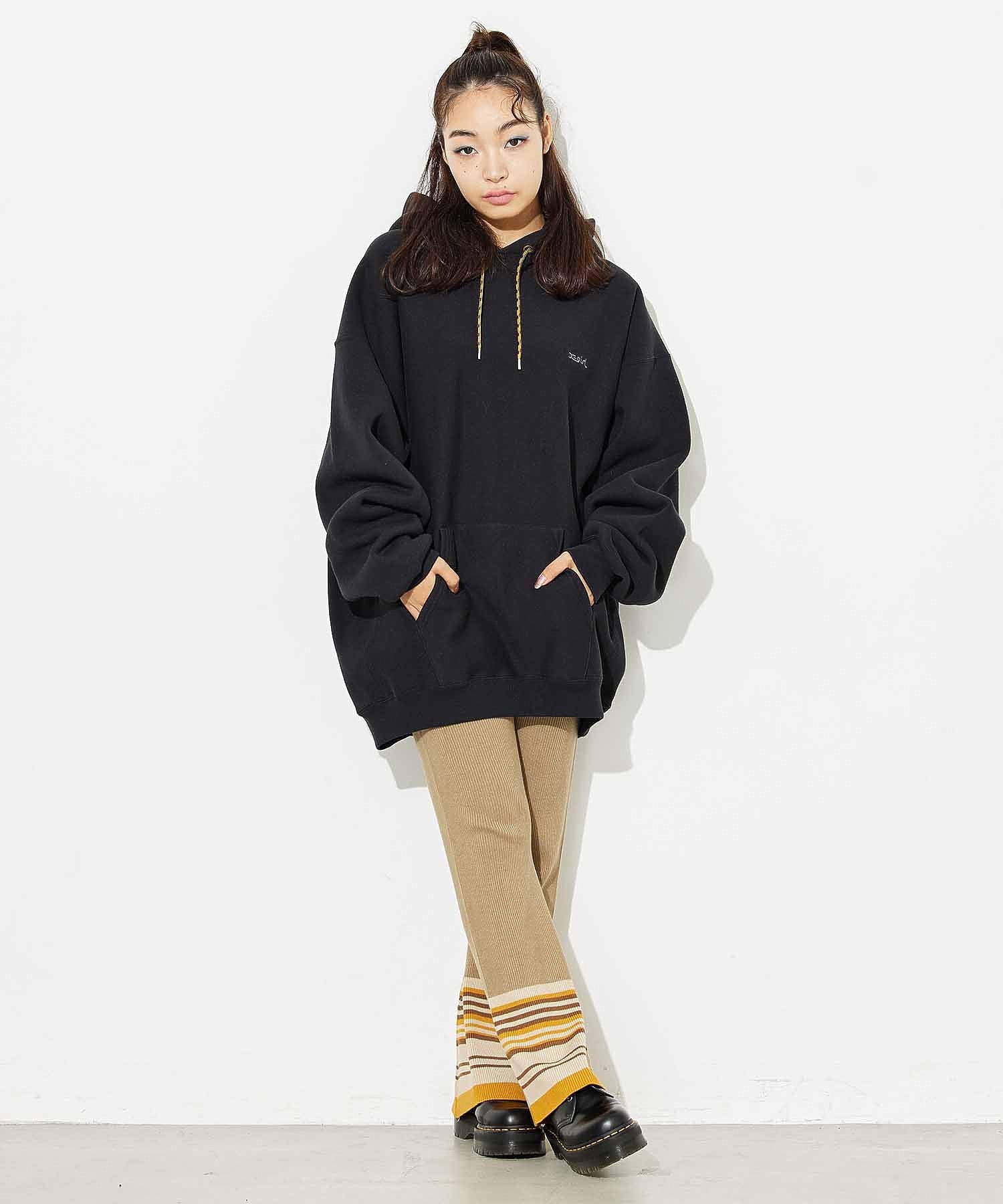 model:富樫かなえ H:161cm 着用サイズ:ONE SIZE