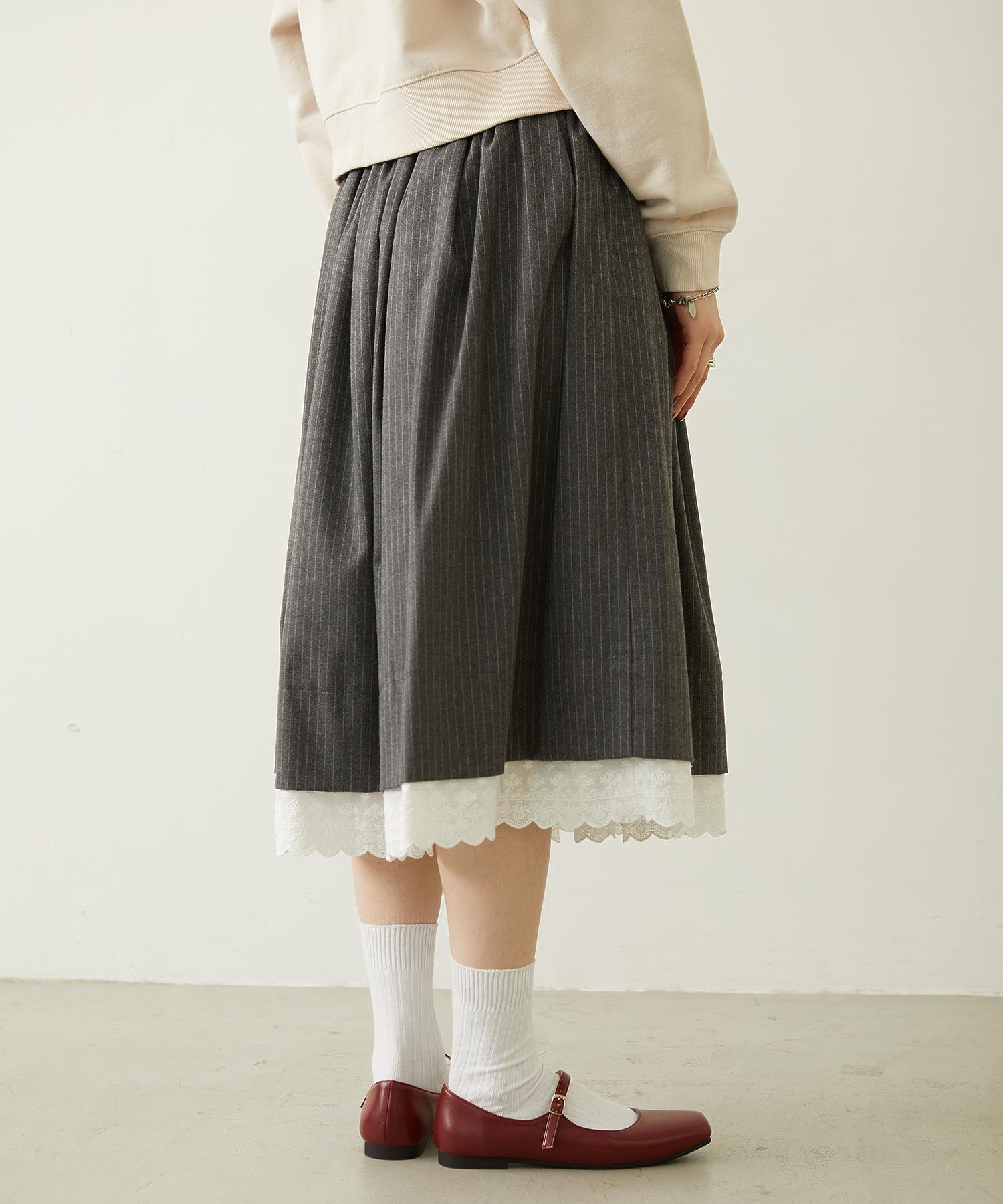 LACE HEM STRIPED SKIRT