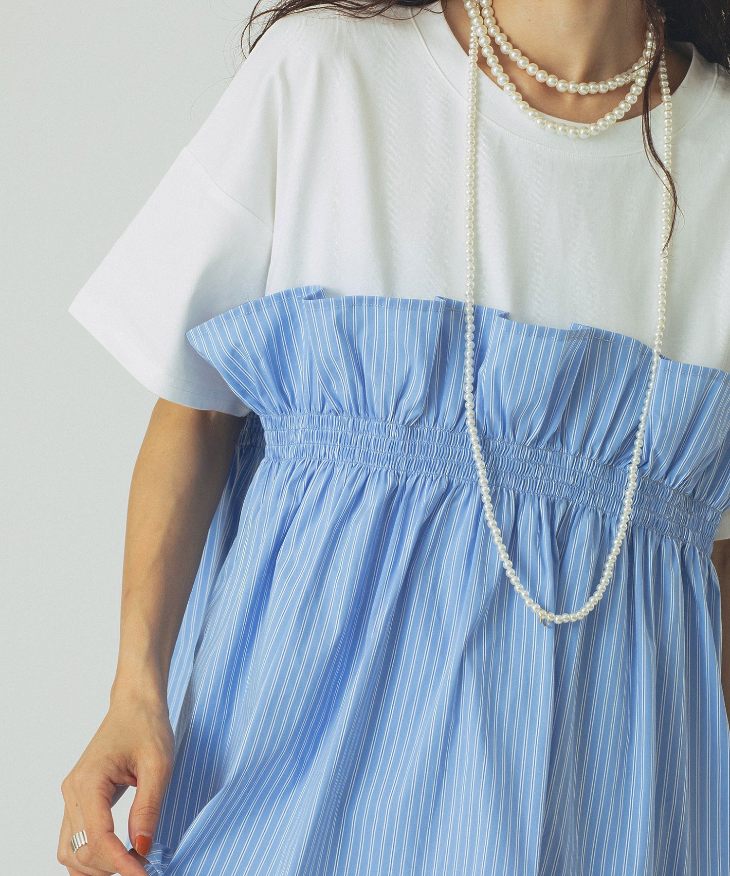 【WEB・一部店舗限定】FRILL LAYERED TOP