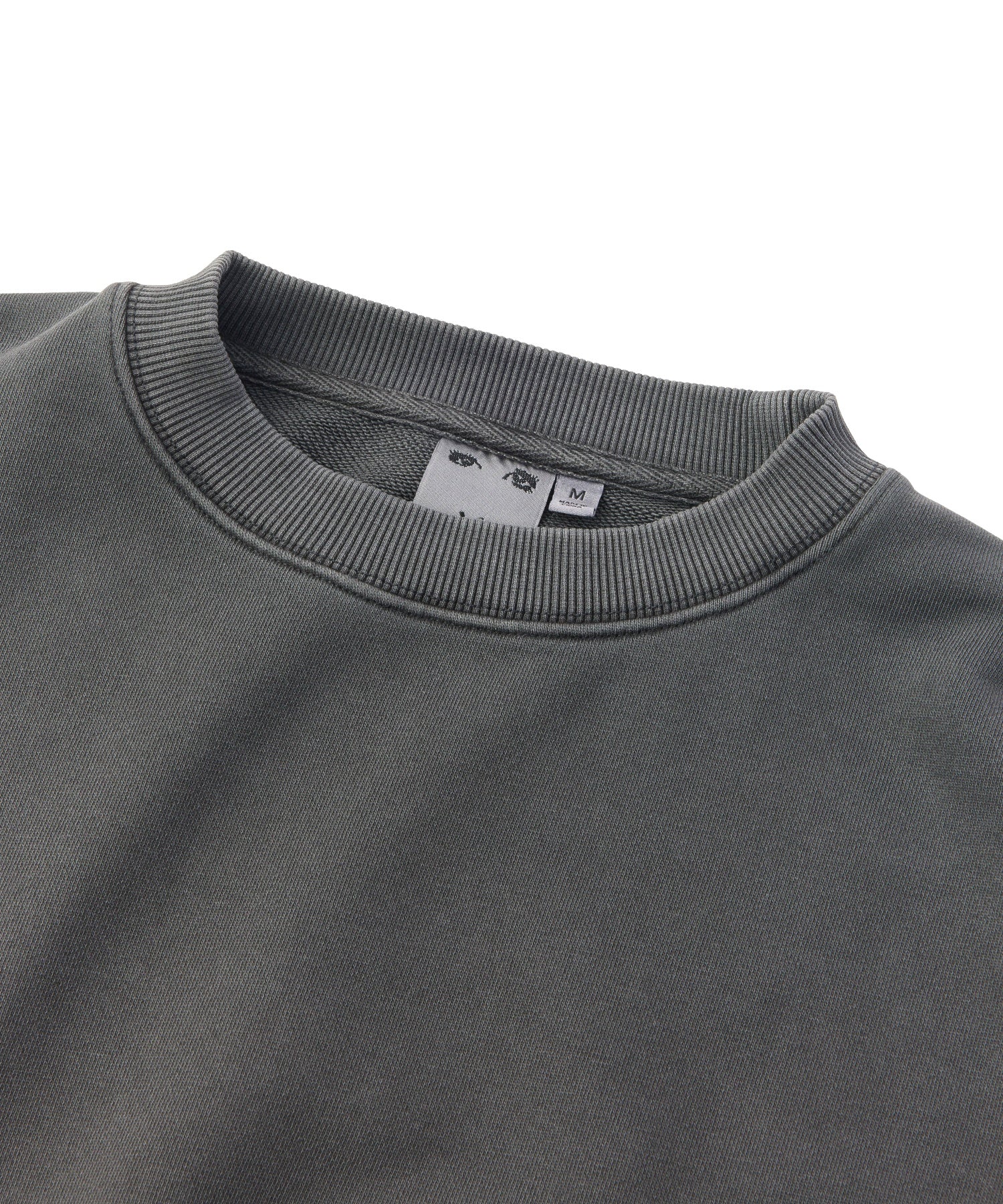 FADED BIG PATCH CREWNECK SWEATSHIRT