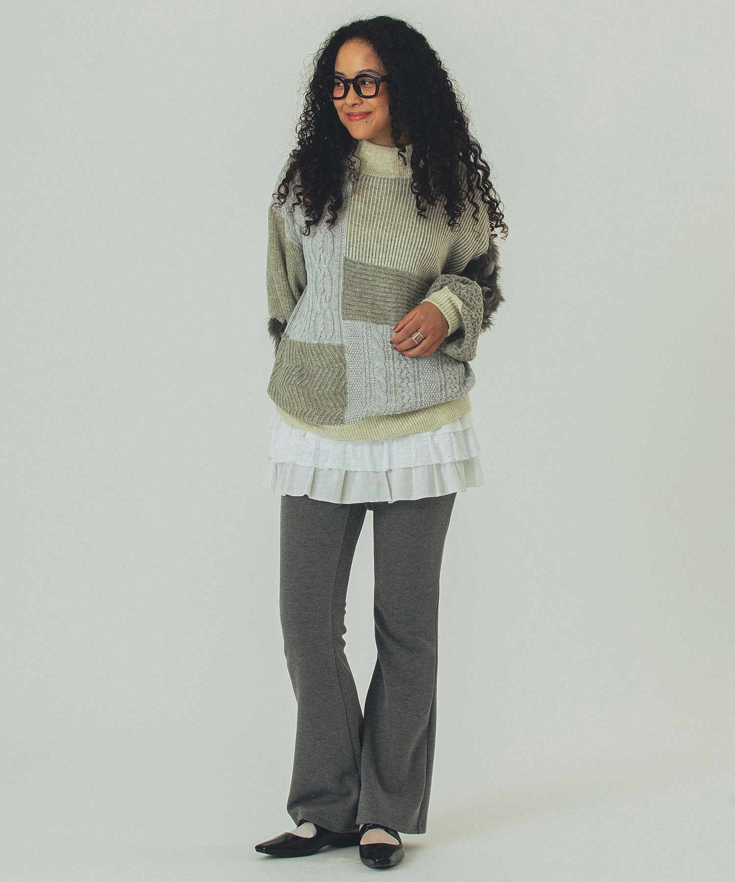 CUT FLARE PANTS