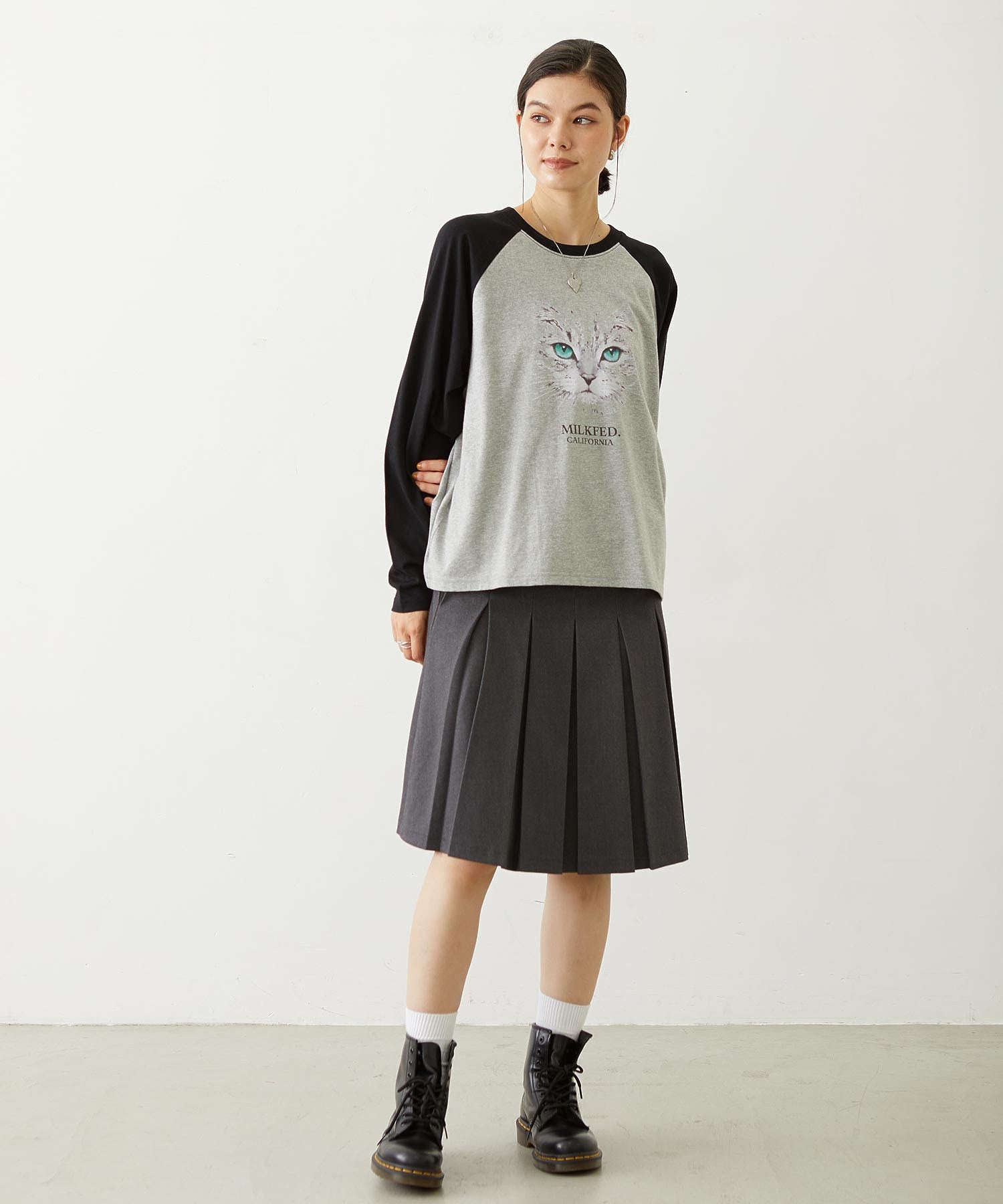 CAT HEART EYES B/B TEE