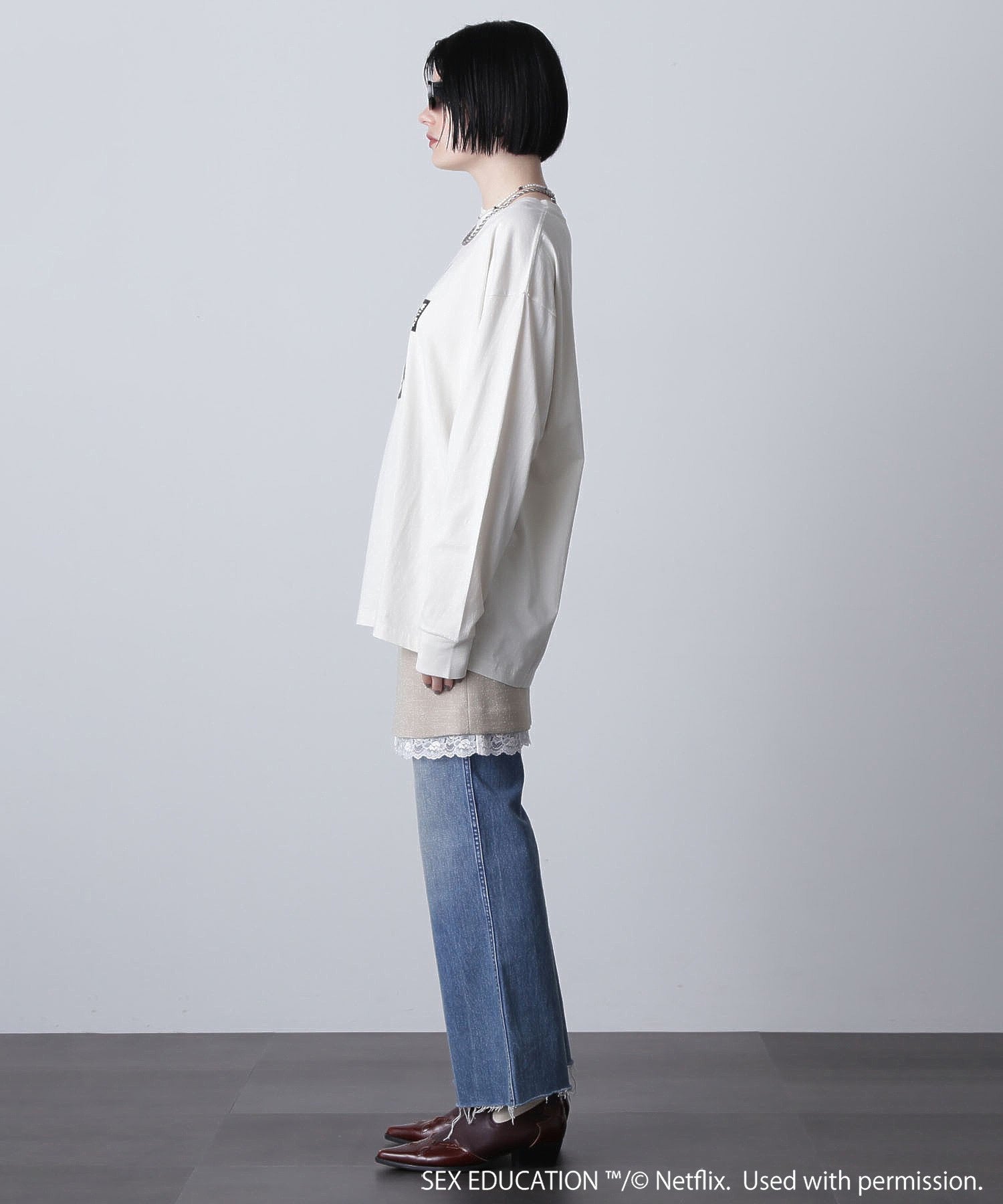 Netflix Series ‘SEX EDUCATION’ × ROSE BUD/MAEVE BOX LOGO TEE