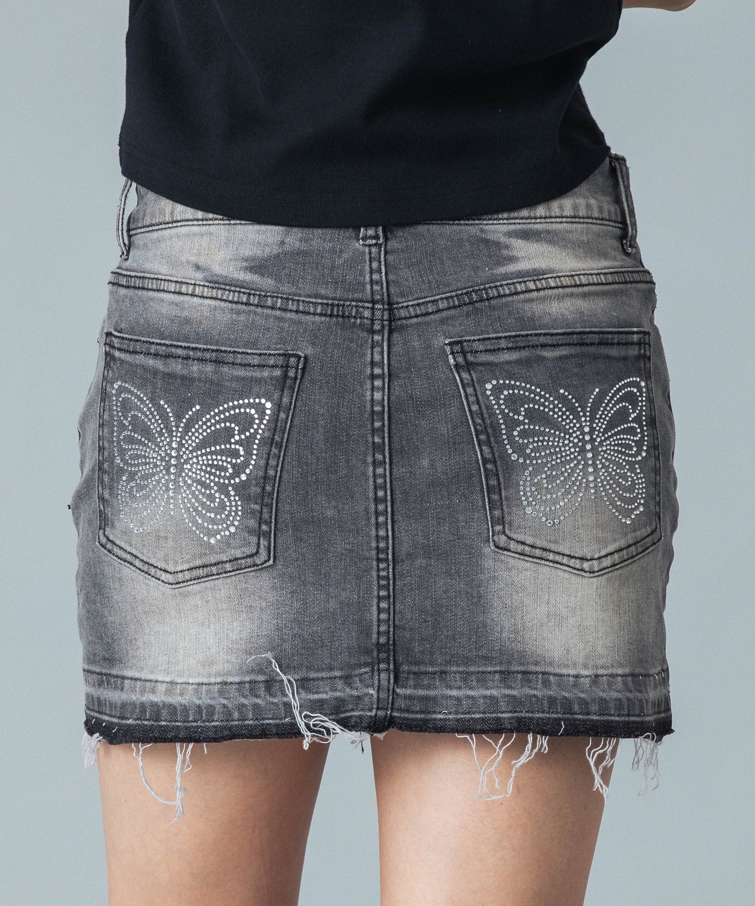 BUTTERFLY POCKET DENIM MINI SKIRT