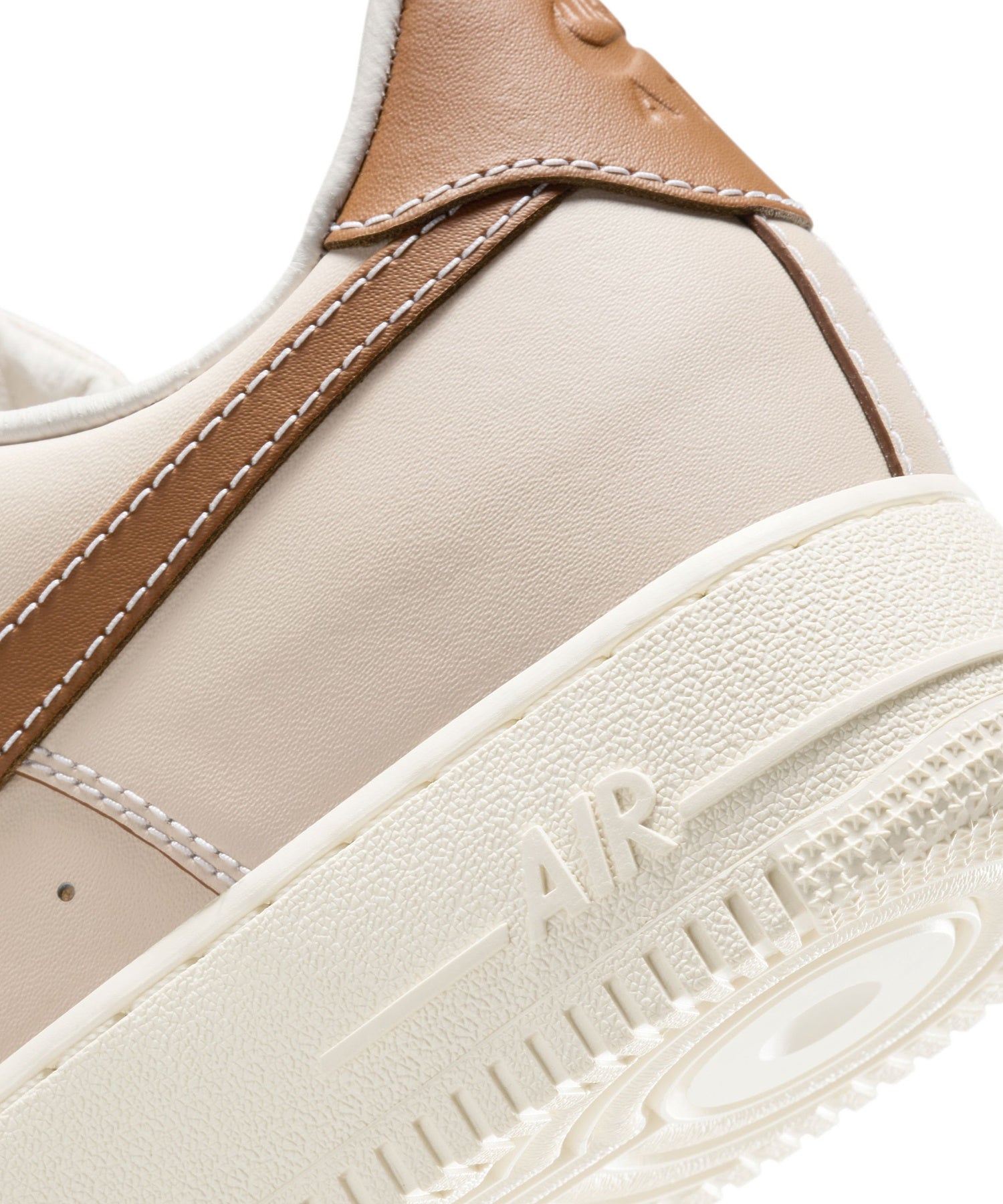 NIKE/ナイキ/AIR FORCE 1 07 IB8865-221