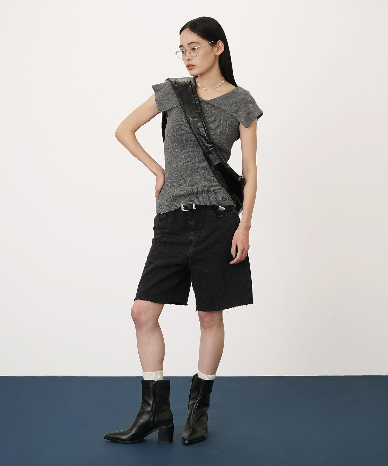 フェイクレザーボリュームショルダーバッグ