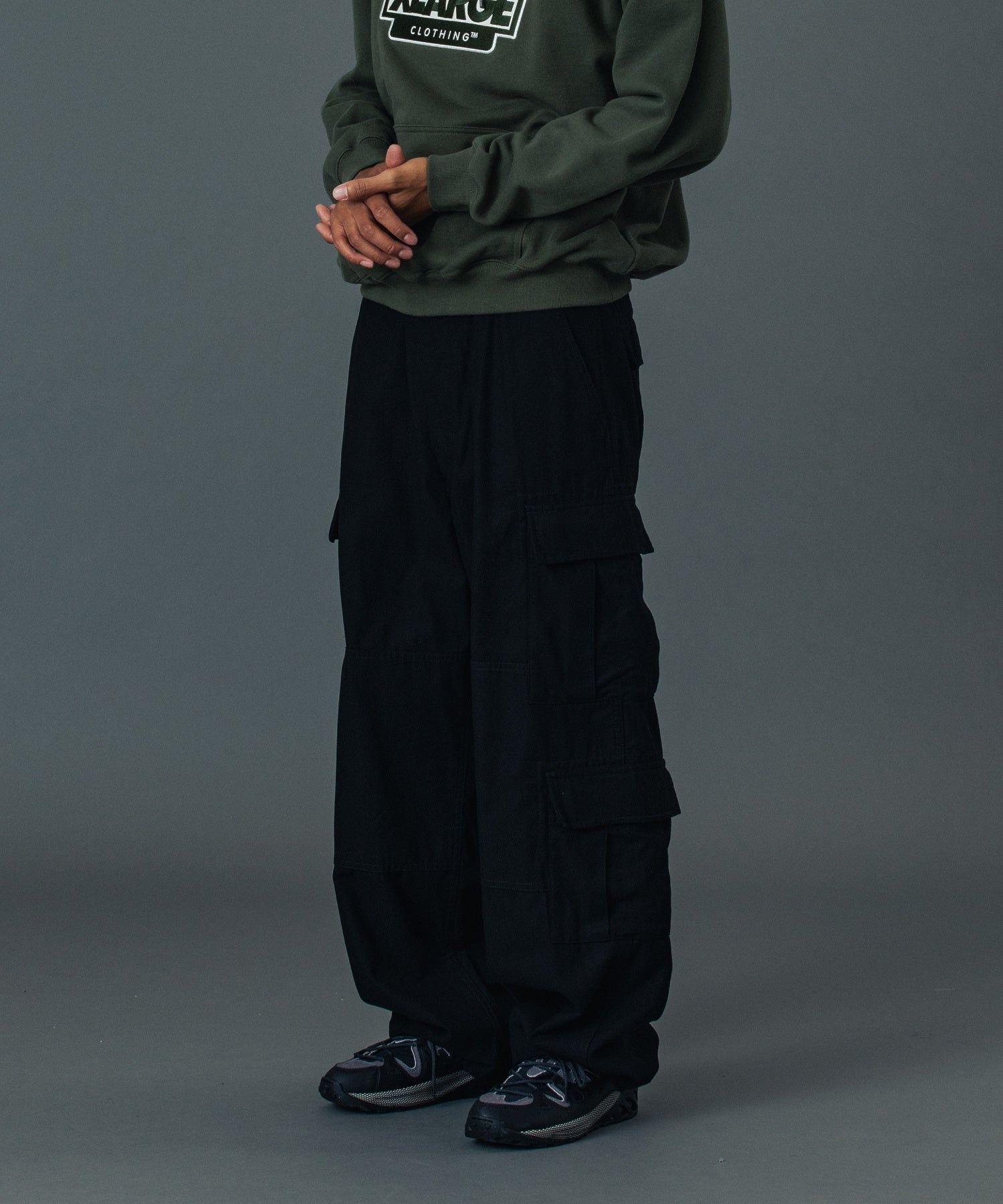 MODEL 身長185cm / 着用サイズ：34inch