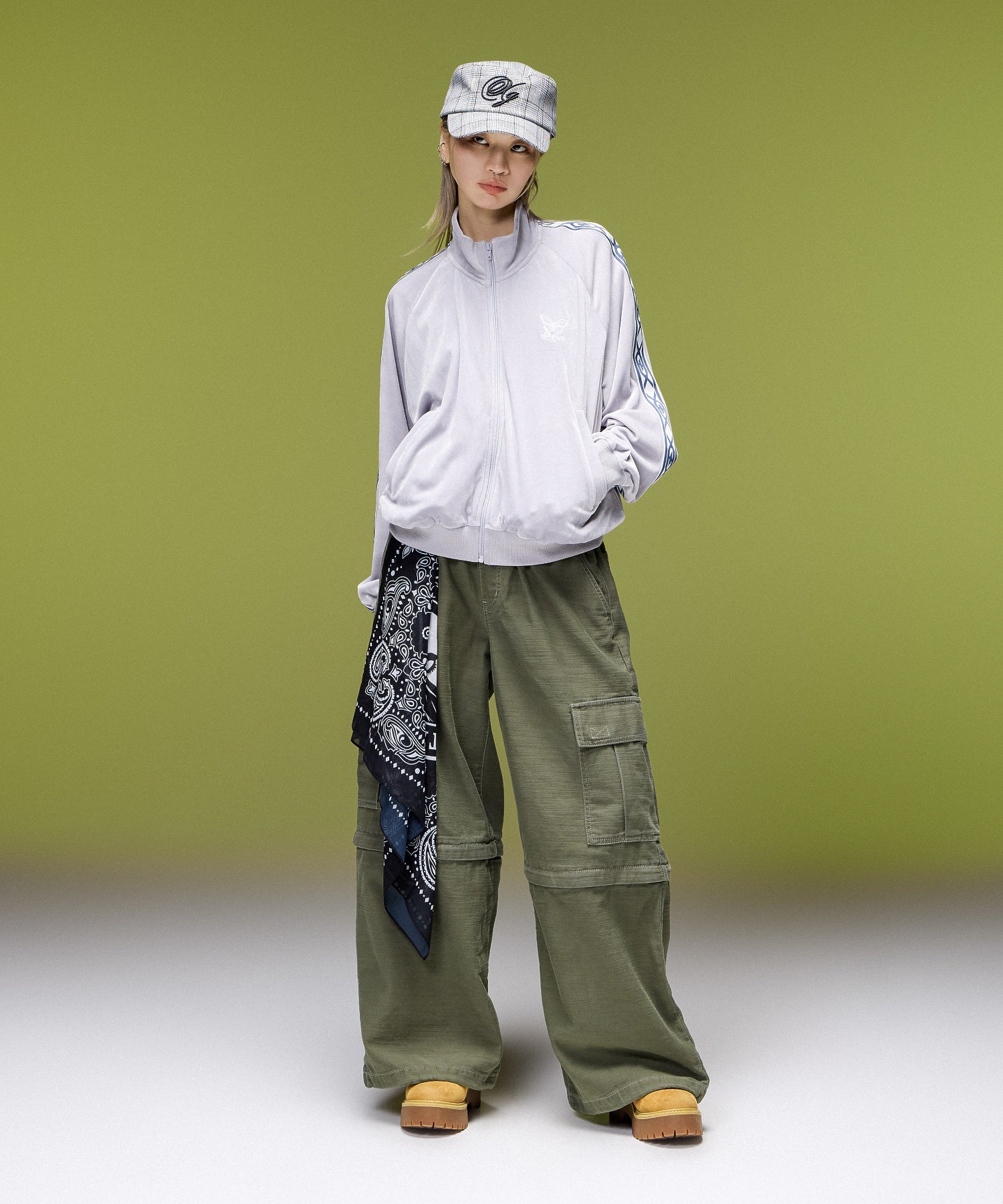 EMBLEM POCKET 2WAY WIDE LEG CARGO PANTS