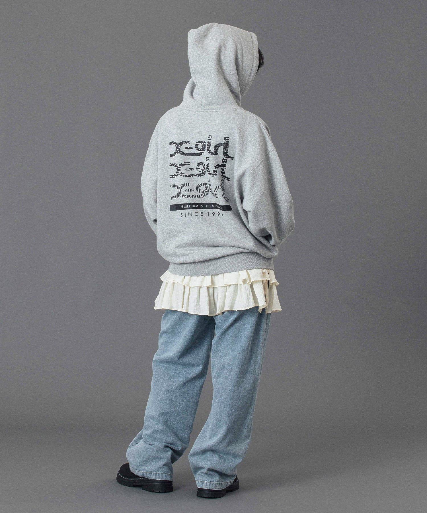 GEOMETRIC MILLS LOGO SWEAT HOODIE