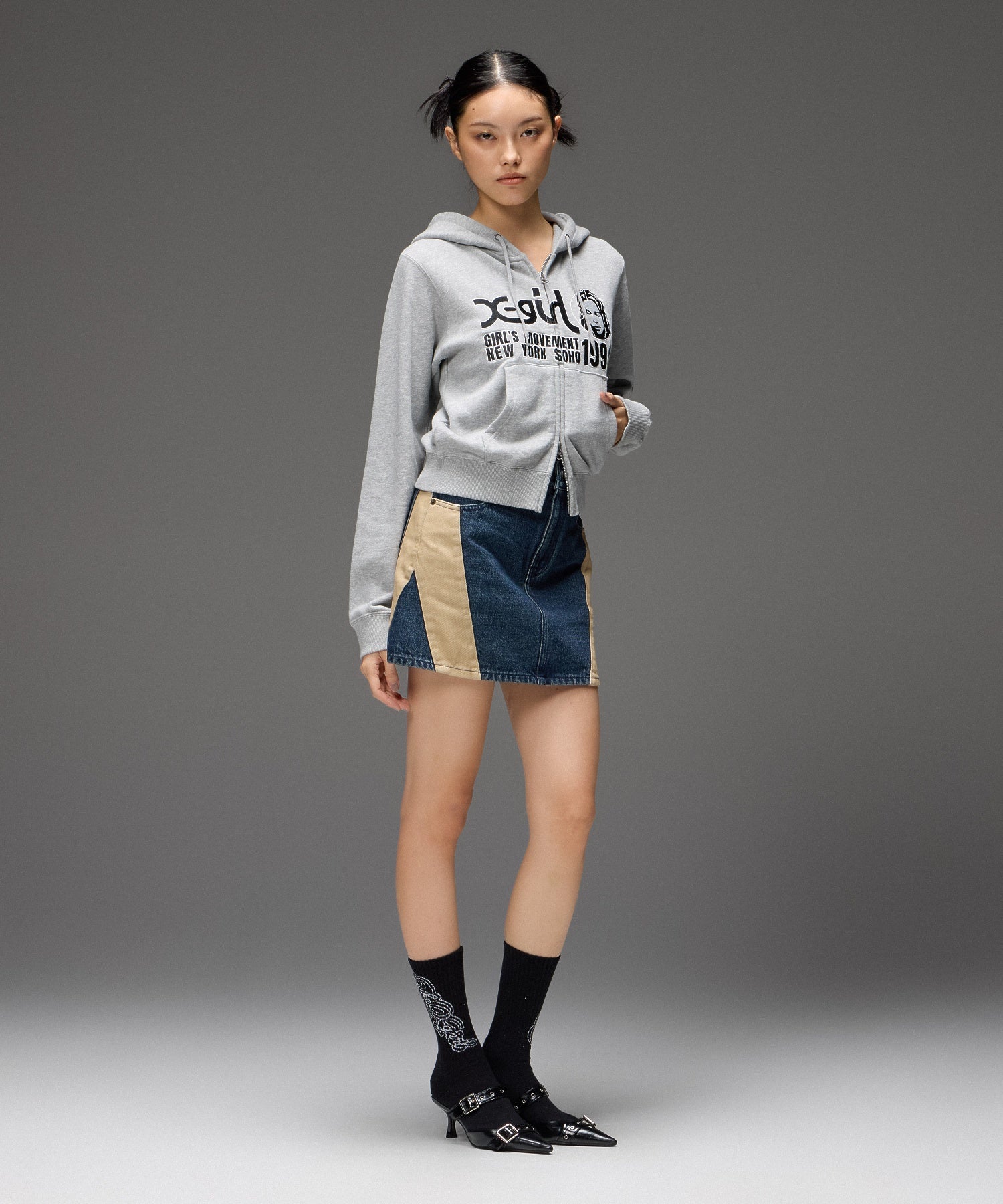 FACE AND LOGO COMPACT ZIP UP SWEAT HOODIE