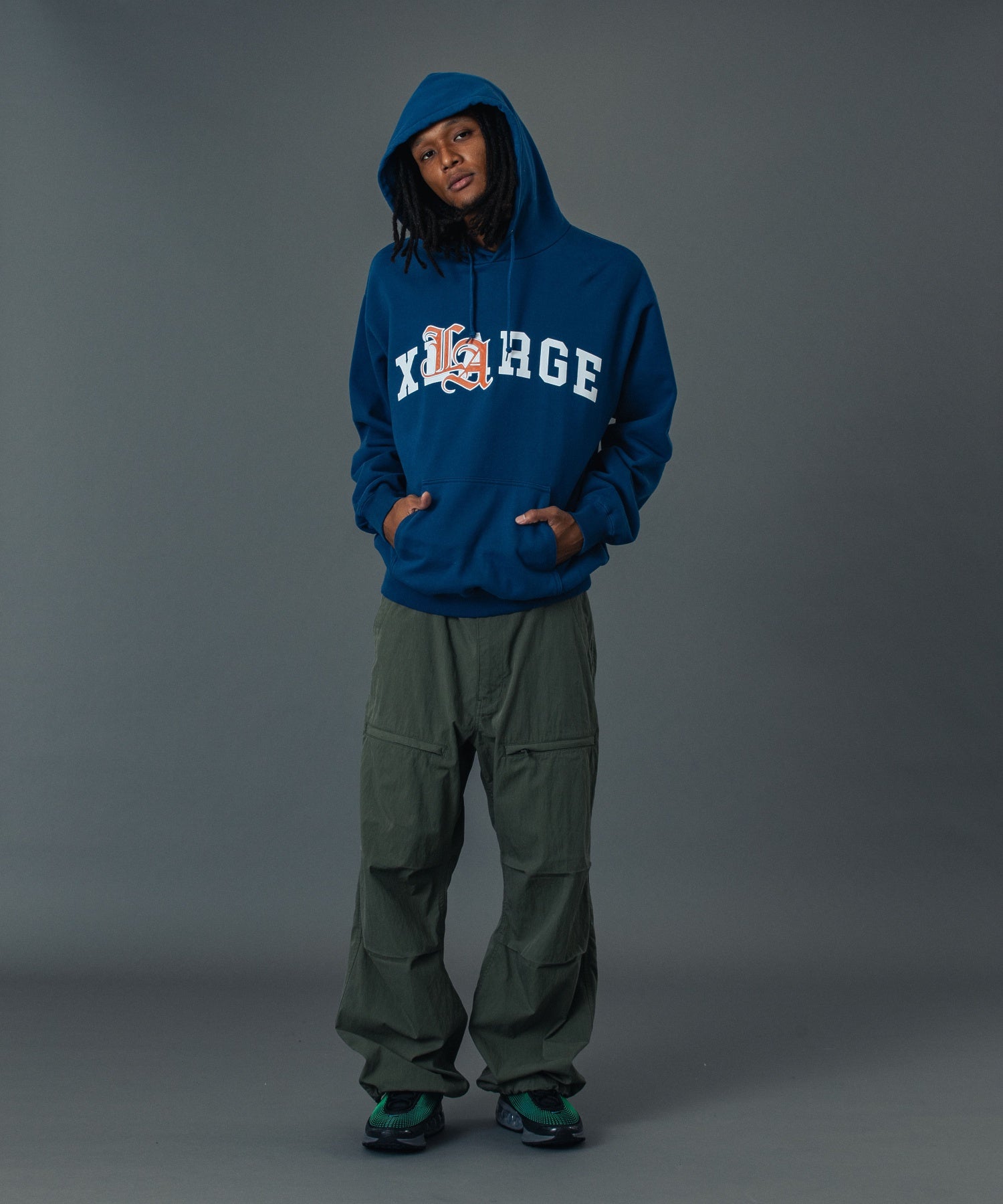 LA PATCHED  HOODED SWEATSHIRT