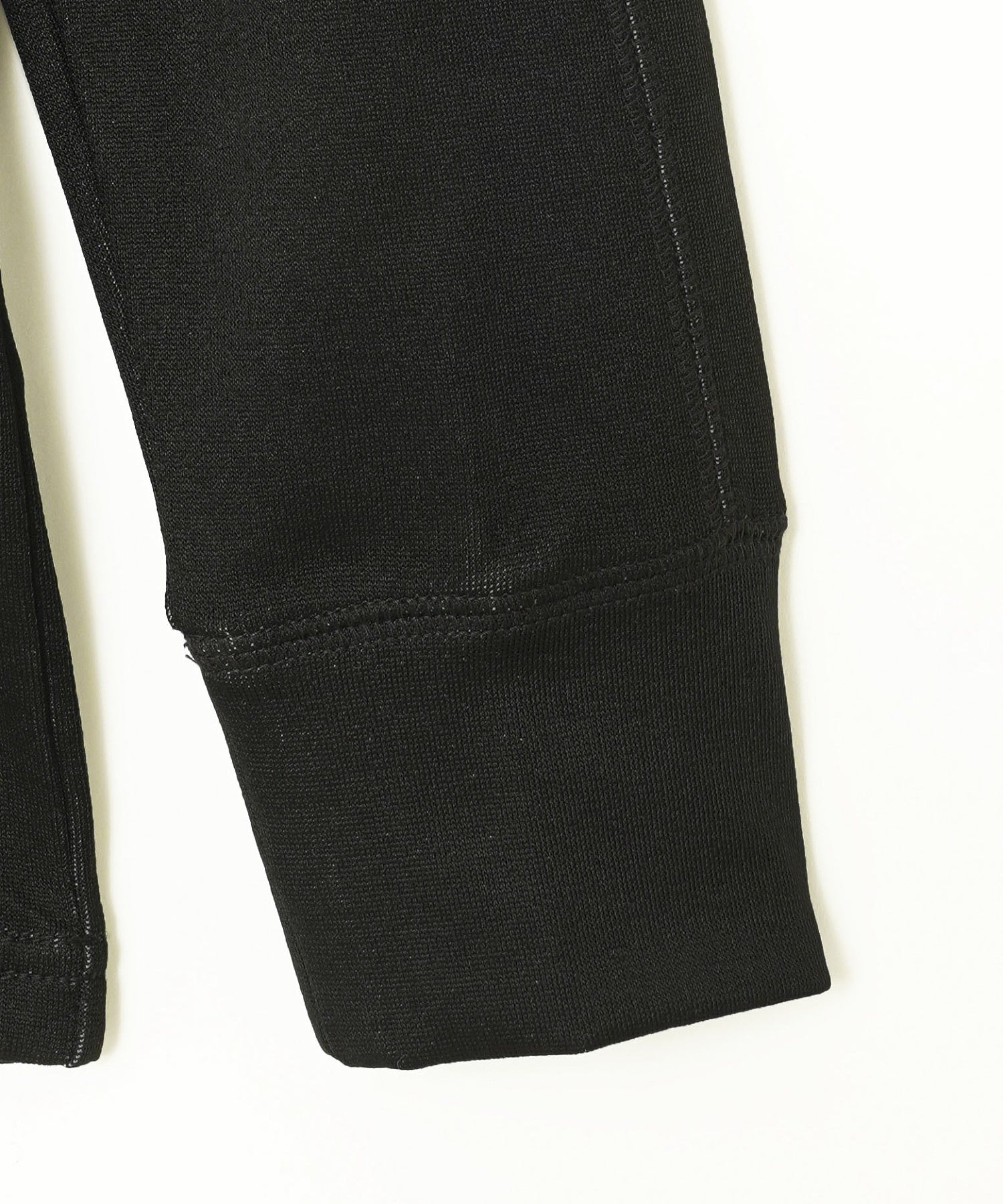 PUMAｘPLEASURES/プーマ/GRAPHIC LS/624097