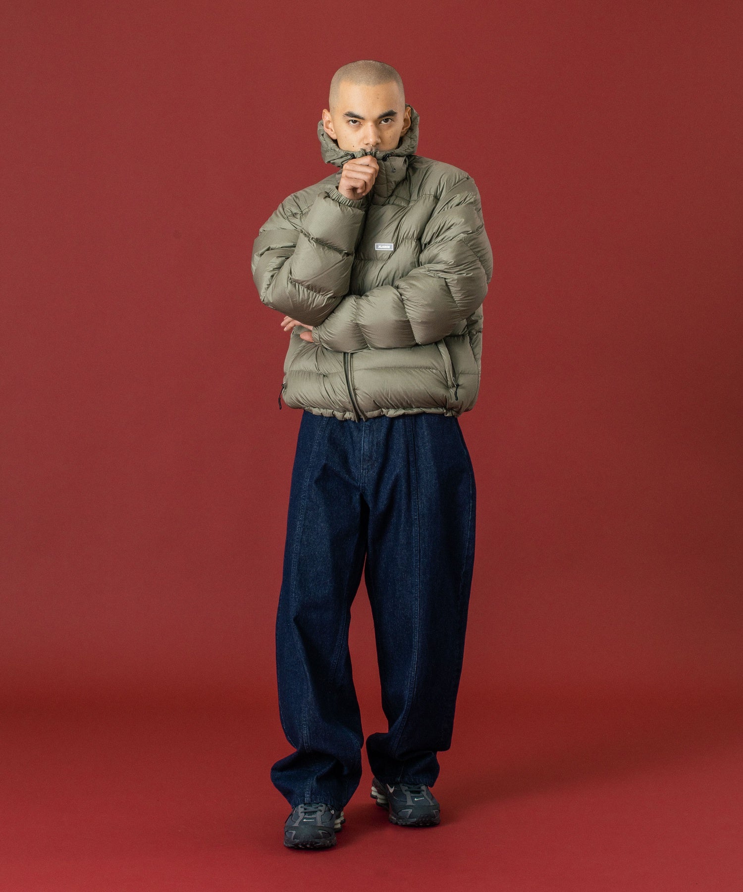 RIPSTOP HOODED DOWN JACKET