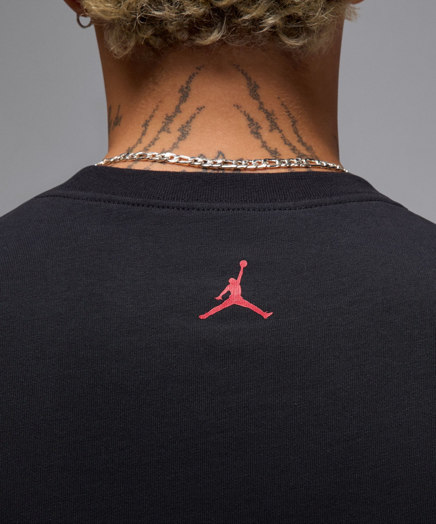 JORDAN BRAND/ジョーダンブランド/BR SNKR PCH CREW S/S TEE HJ2326-010