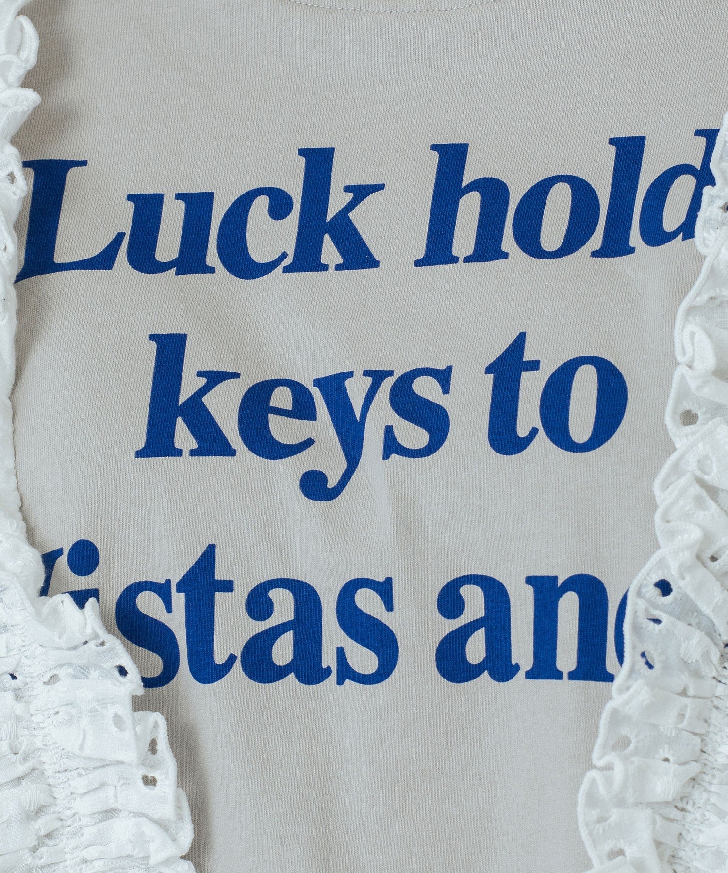 LACE ACCENT L/S TOP
