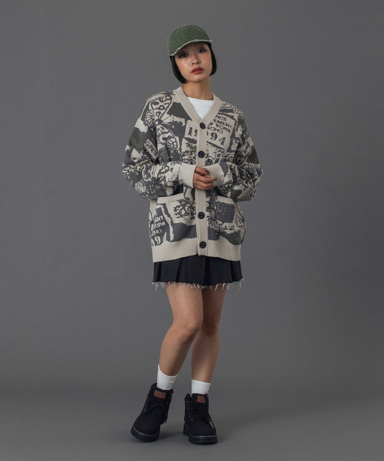 COLLAGE GRAPHIC JACQUARD KNIT CARDIGAN