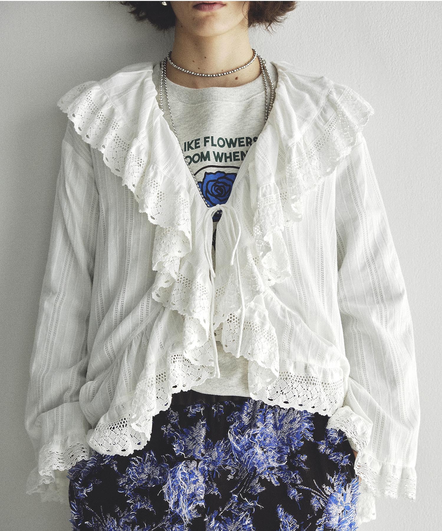 mag.by c/FRILL COLLAR BLOUSE