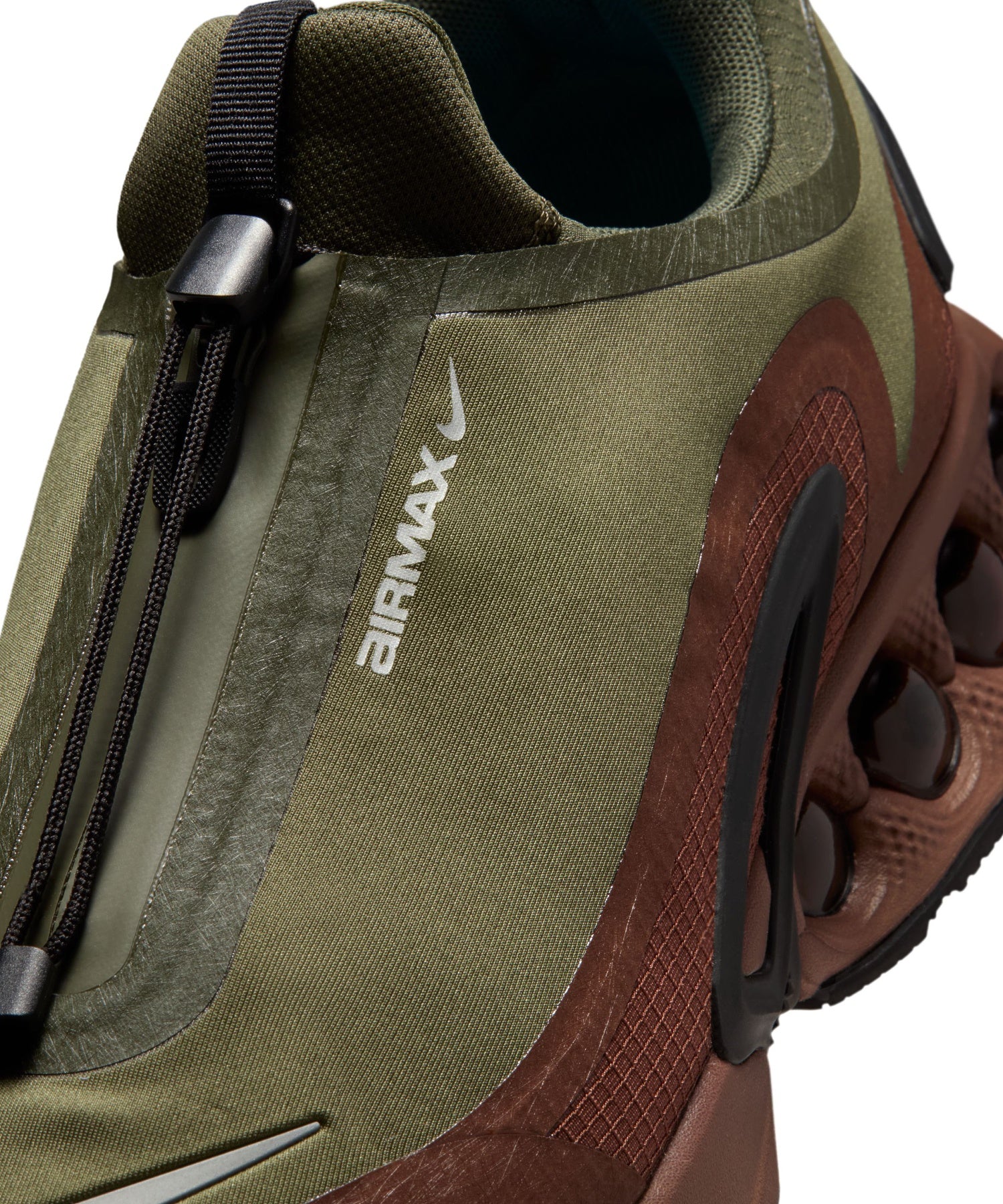 NIKE/ナイキ/AIR MAX DN ROAM HQ8605-301