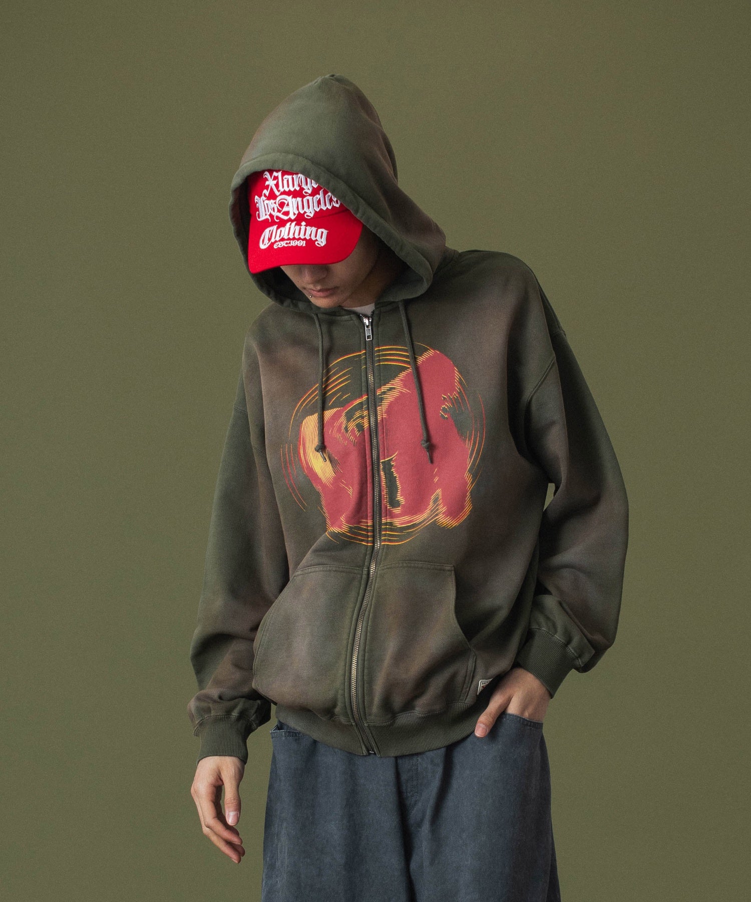MODEL 身長183cm / 着用サイズ：Lサイズ