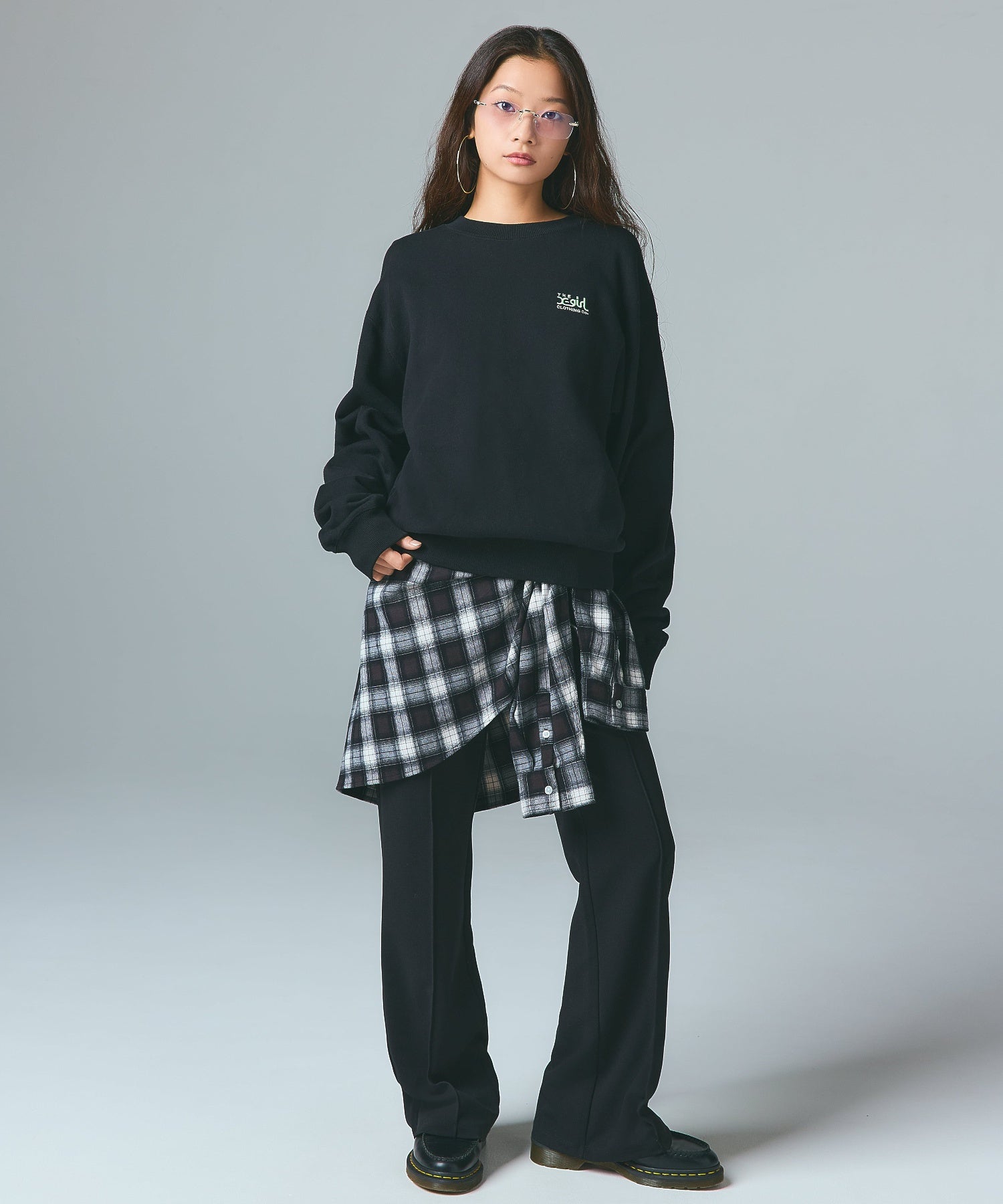 NEON BOX EMBROIDERED LOGO SWEAT TOP