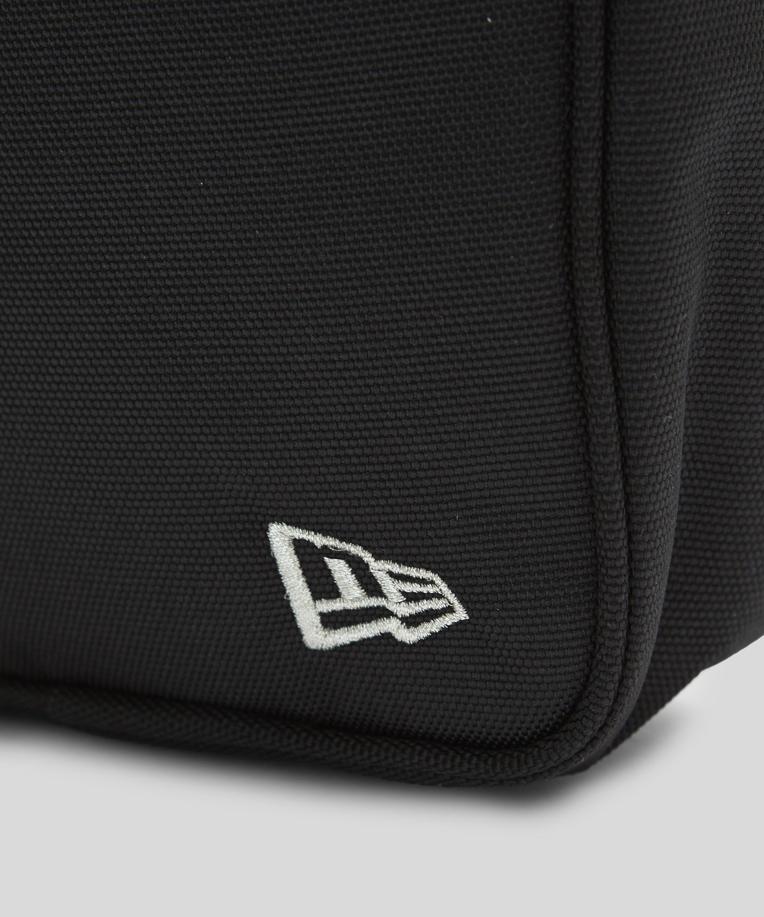 NEW ERA/ニューエラ/SQ SHOULDER POUCH SORAYAMA BLK 14881890