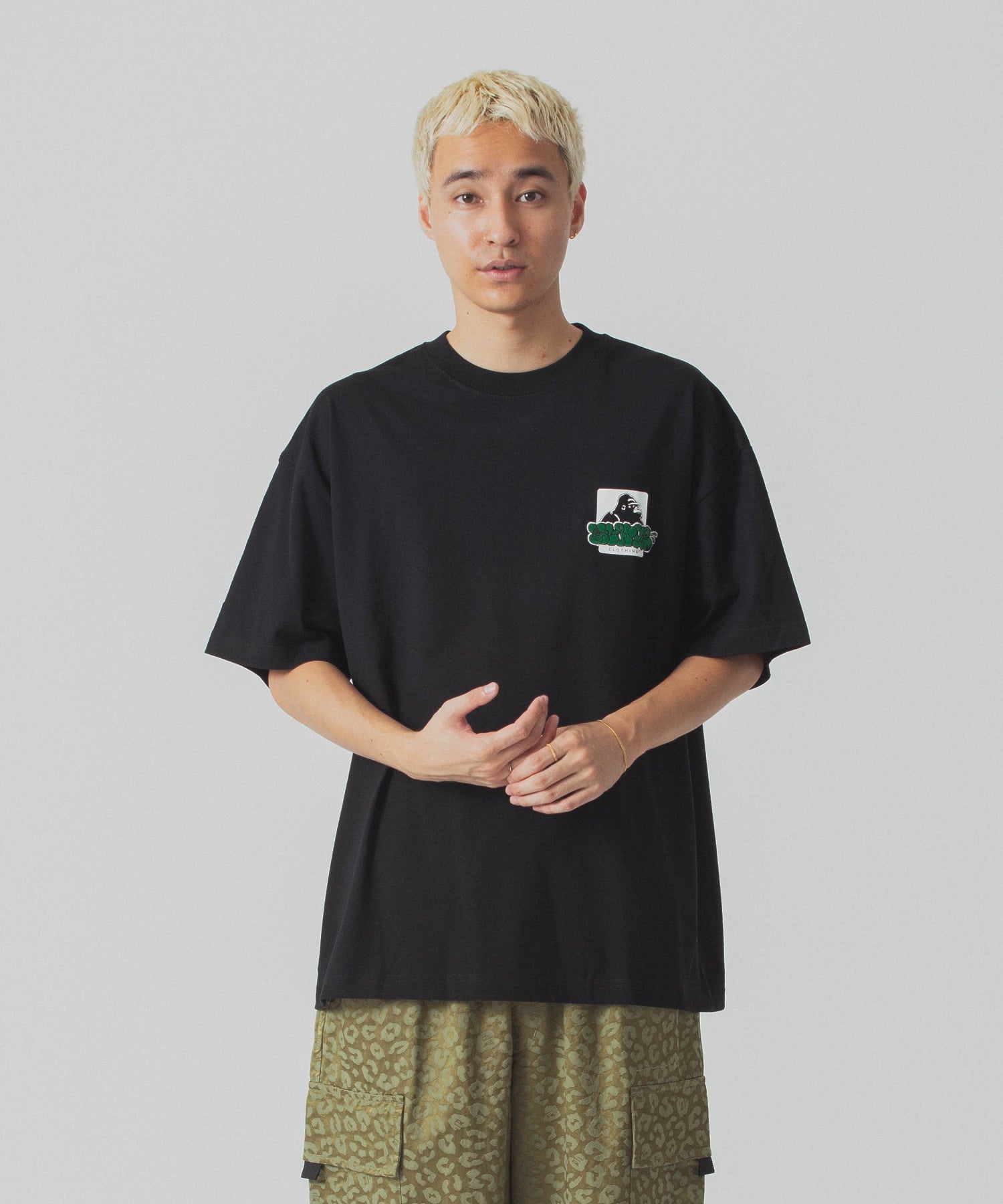 MODEL 身長178cm / 着用サイズ：Lサイズ