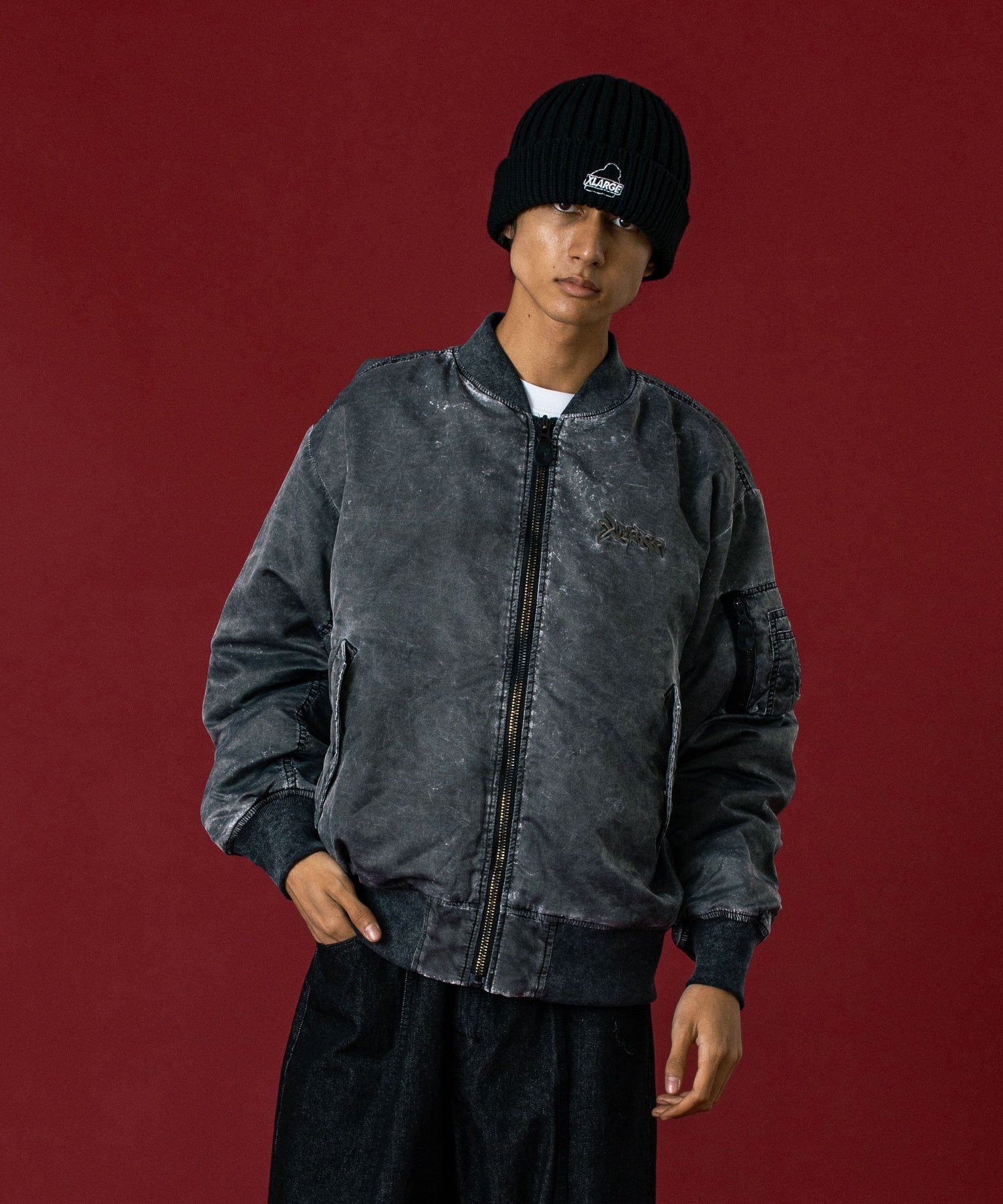 MODEL 身長183cm / 着用サイズ：Lサイズ