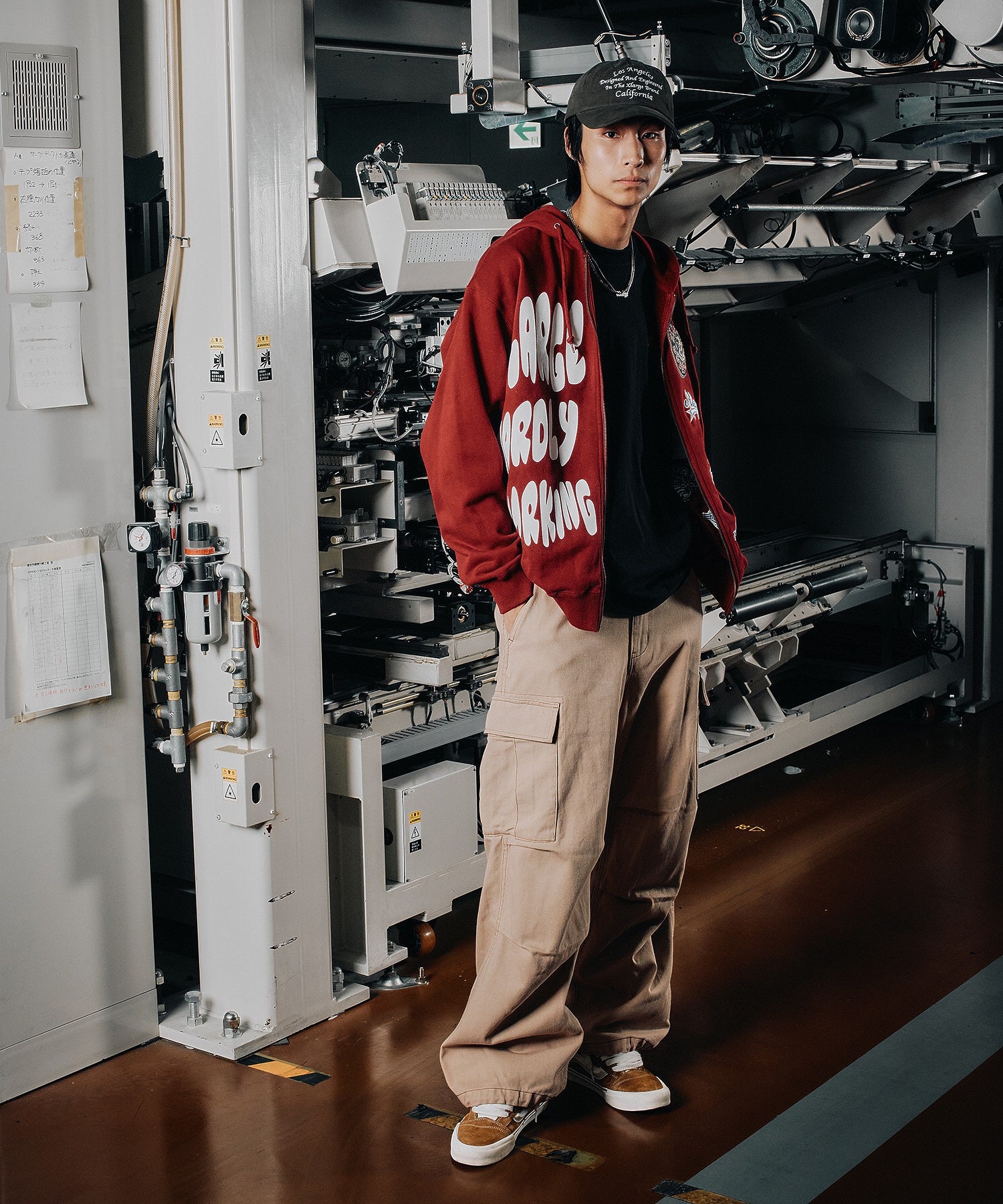 X STITCH CARGO PANTS