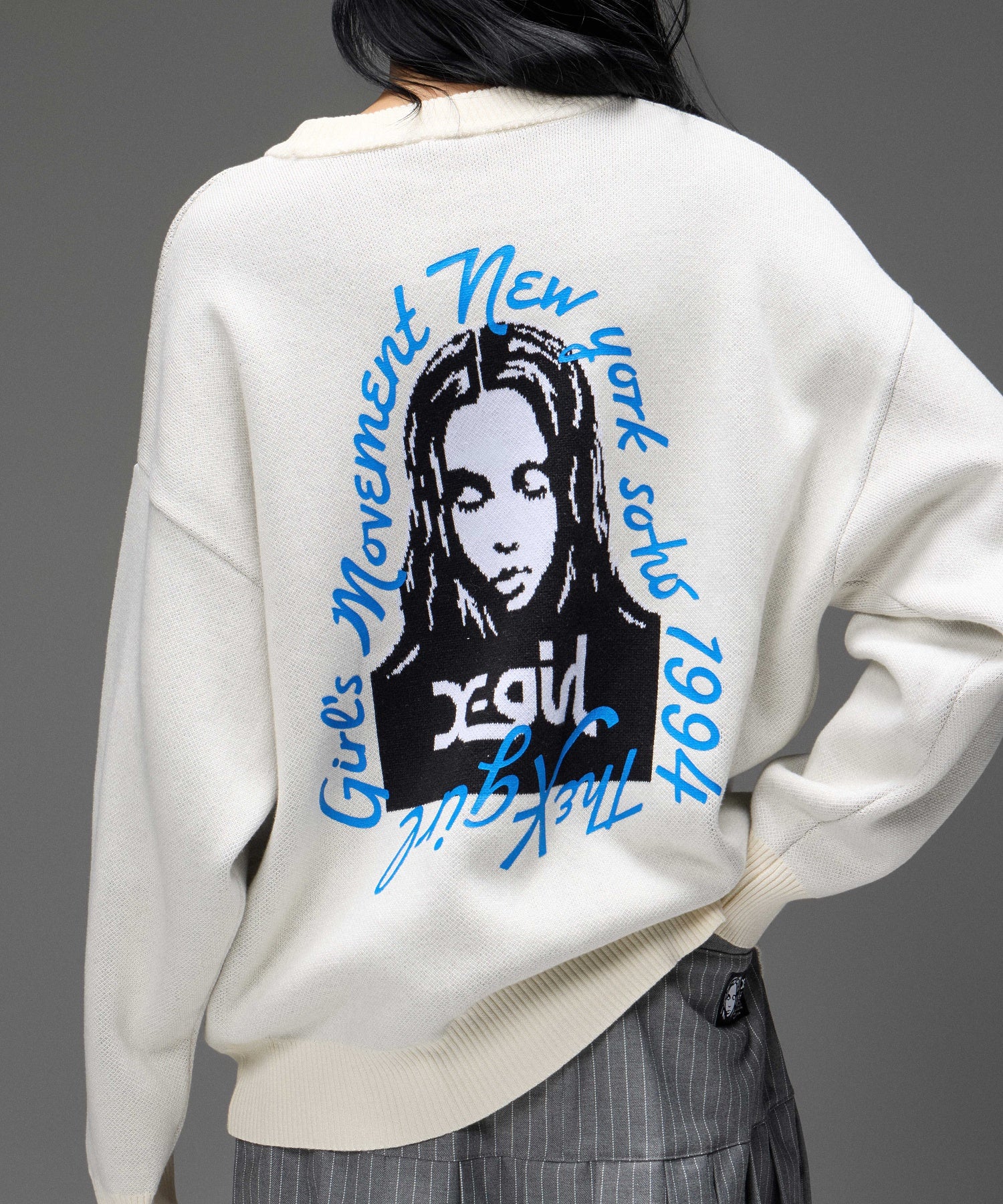 HAND DRAWN LOGO AND FACE KNIT TOP