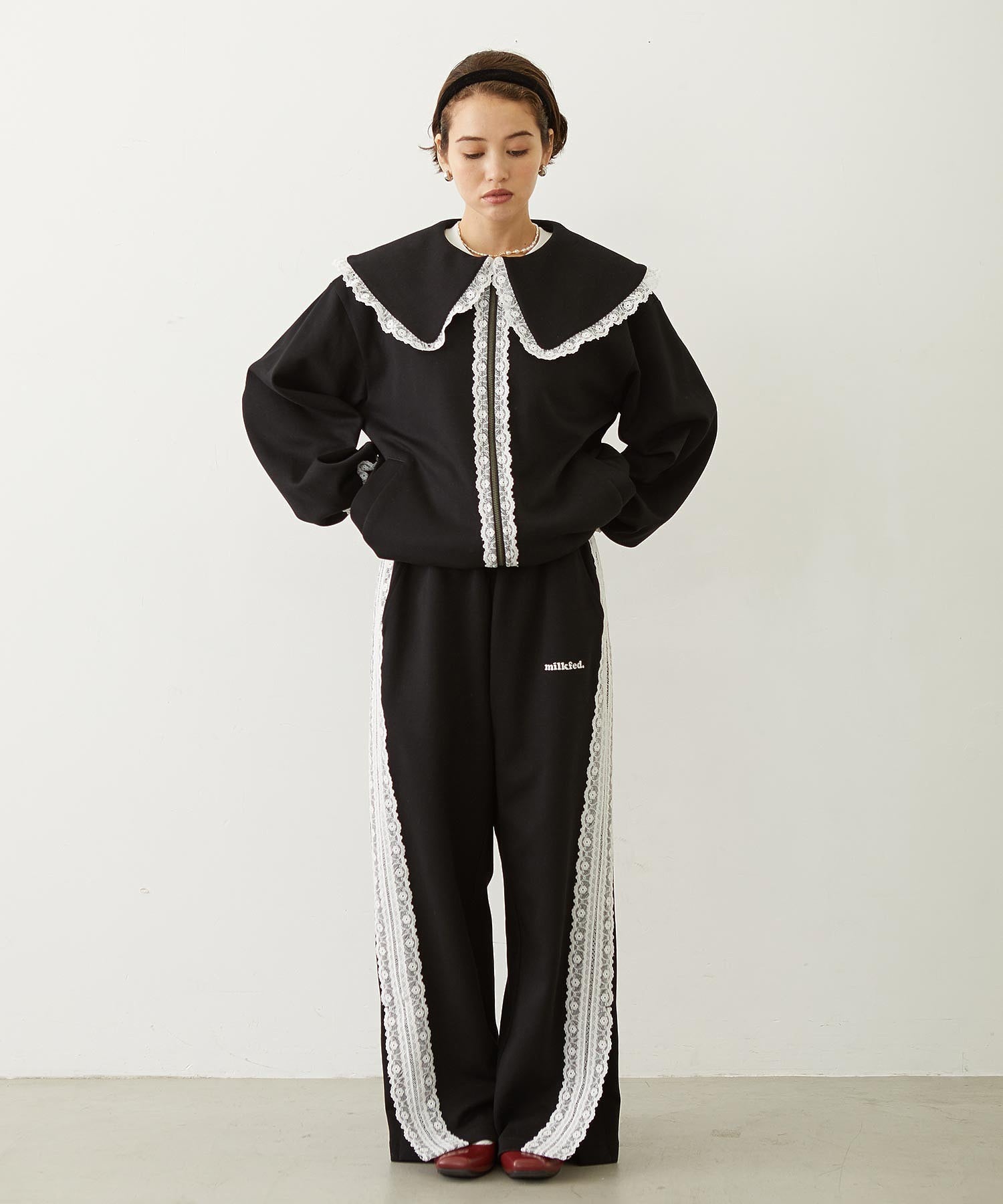 LACE LINE PANTS