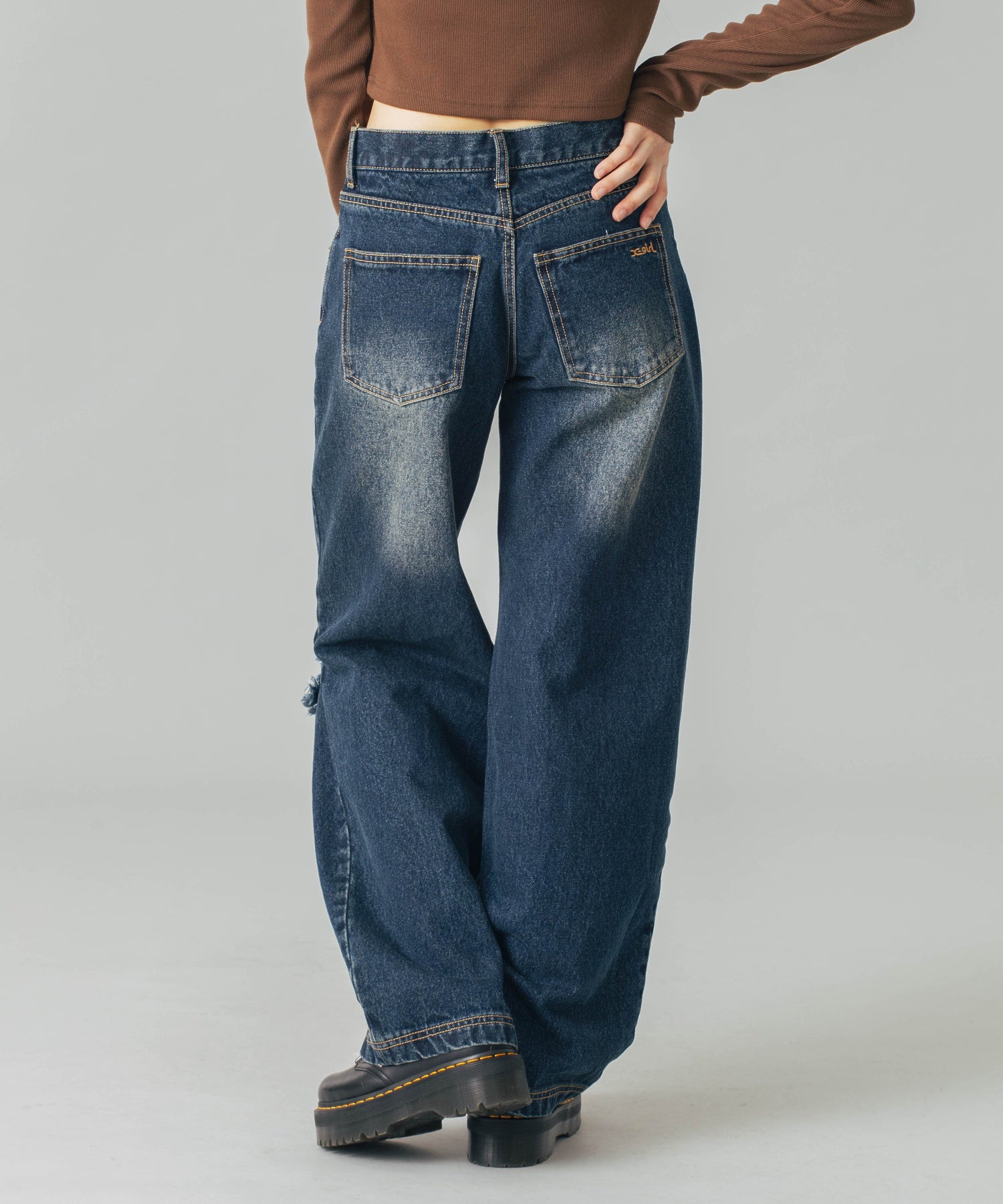 LOW RISE DISTRESSED DENIM PANTS