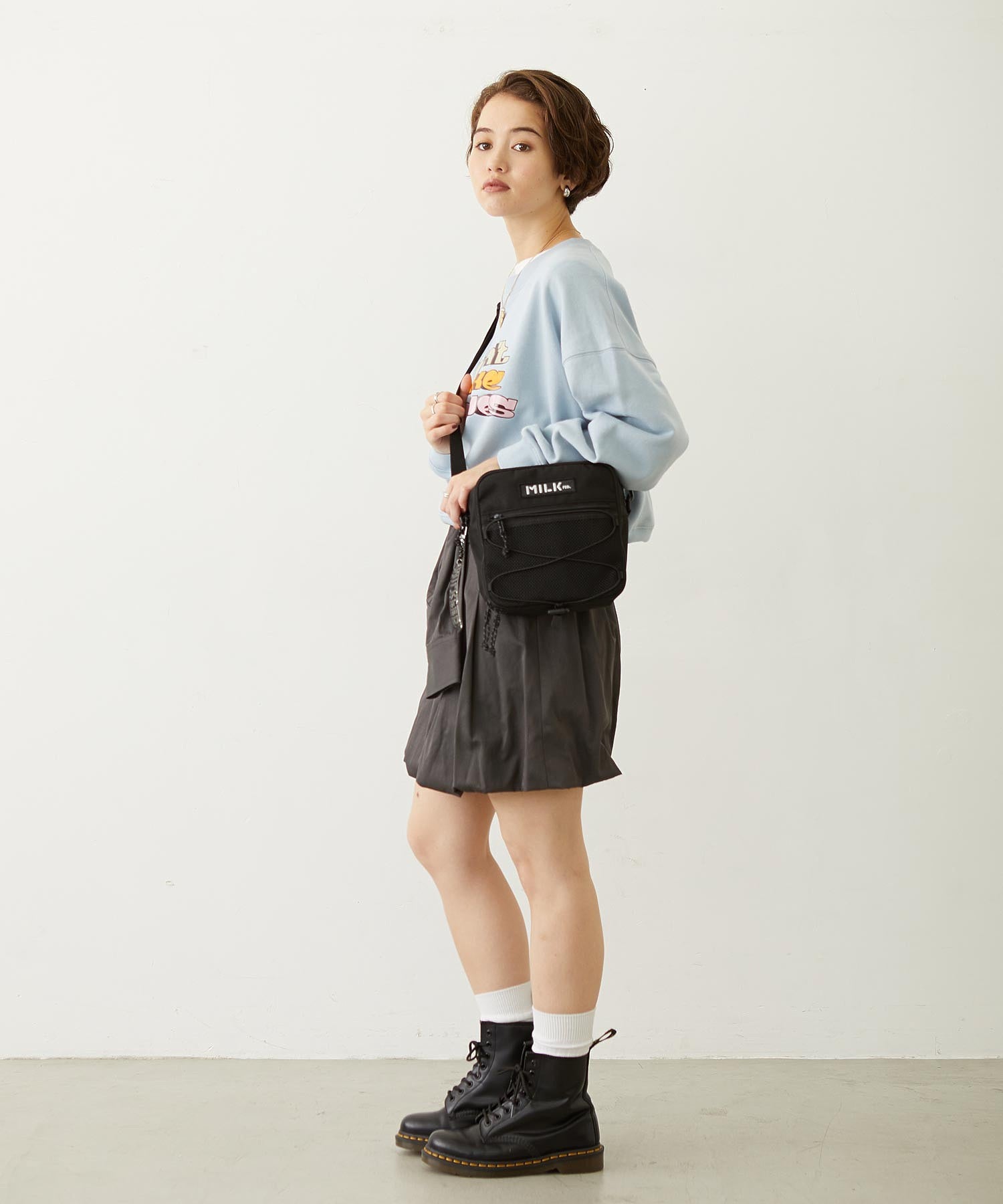 DAILY SQUARE SHOULDER BAG