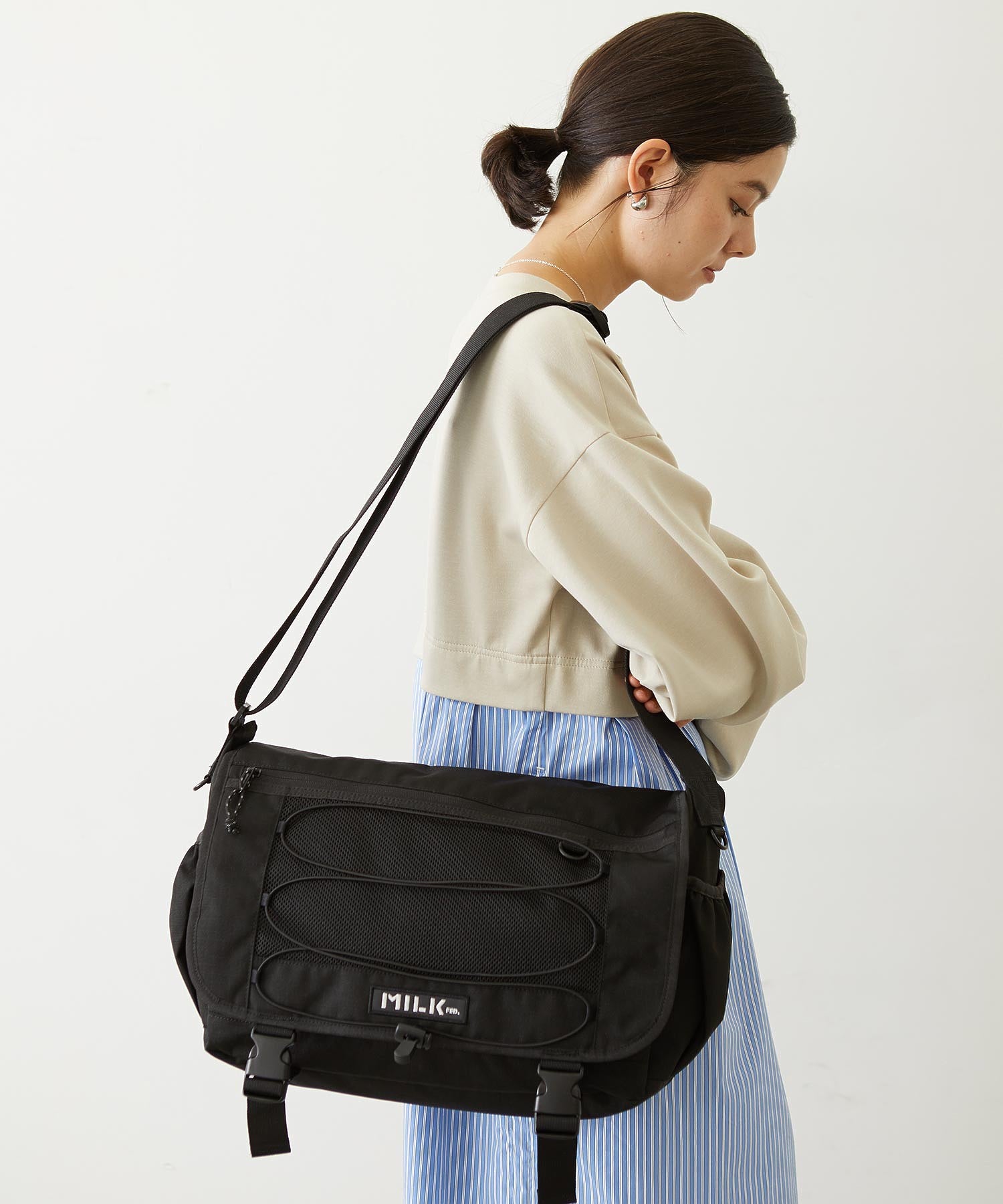 DAILY MESSENGER BAG