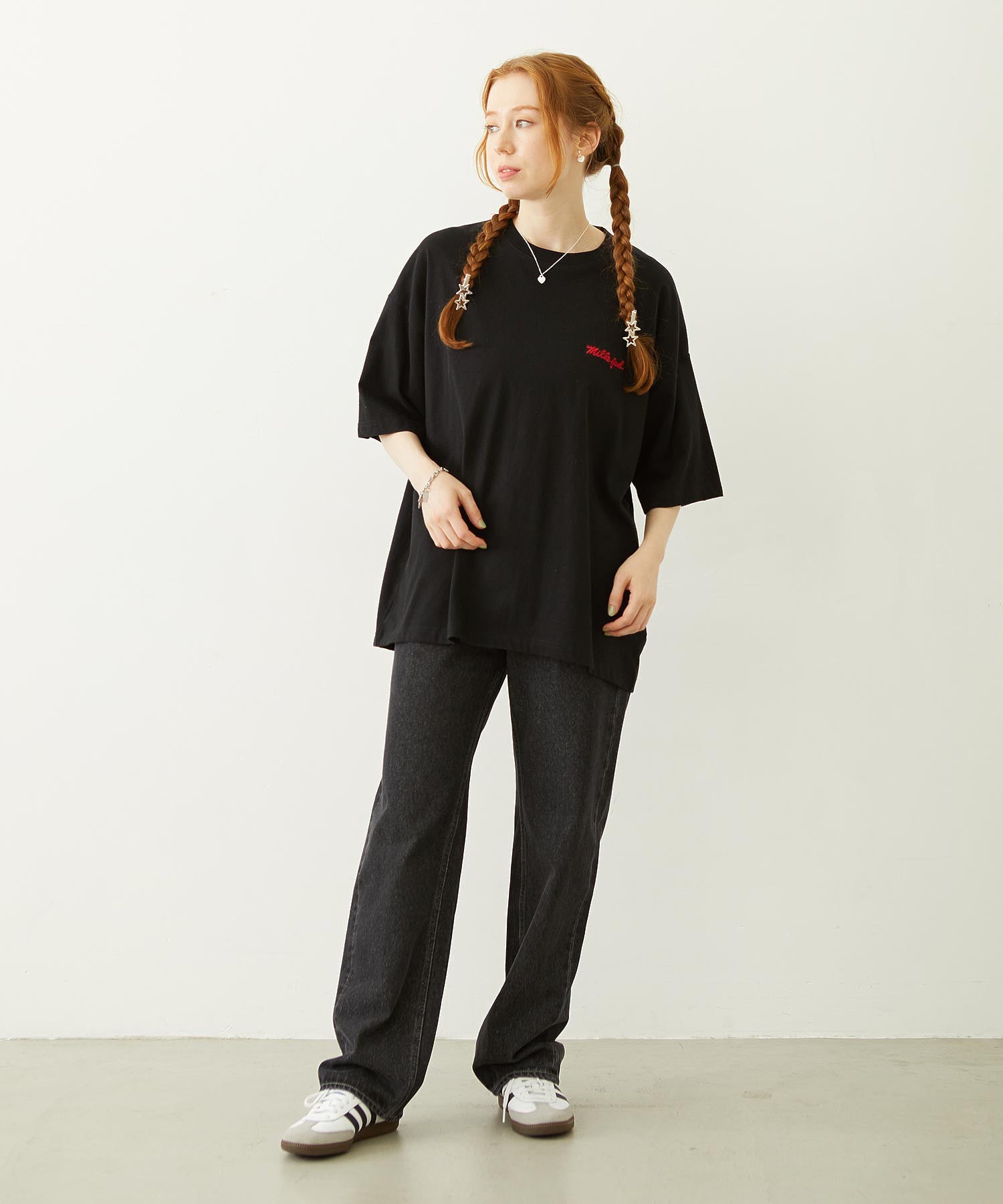 MILKFED. EMBROIDERED DENIM PANTS