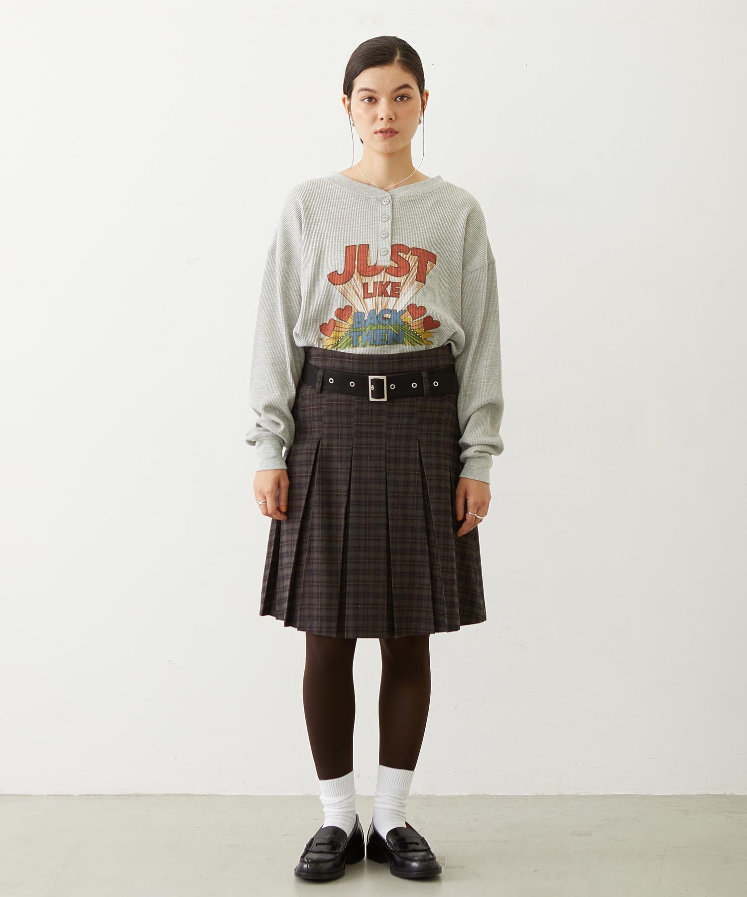 BELTED PLEATED SKIRT