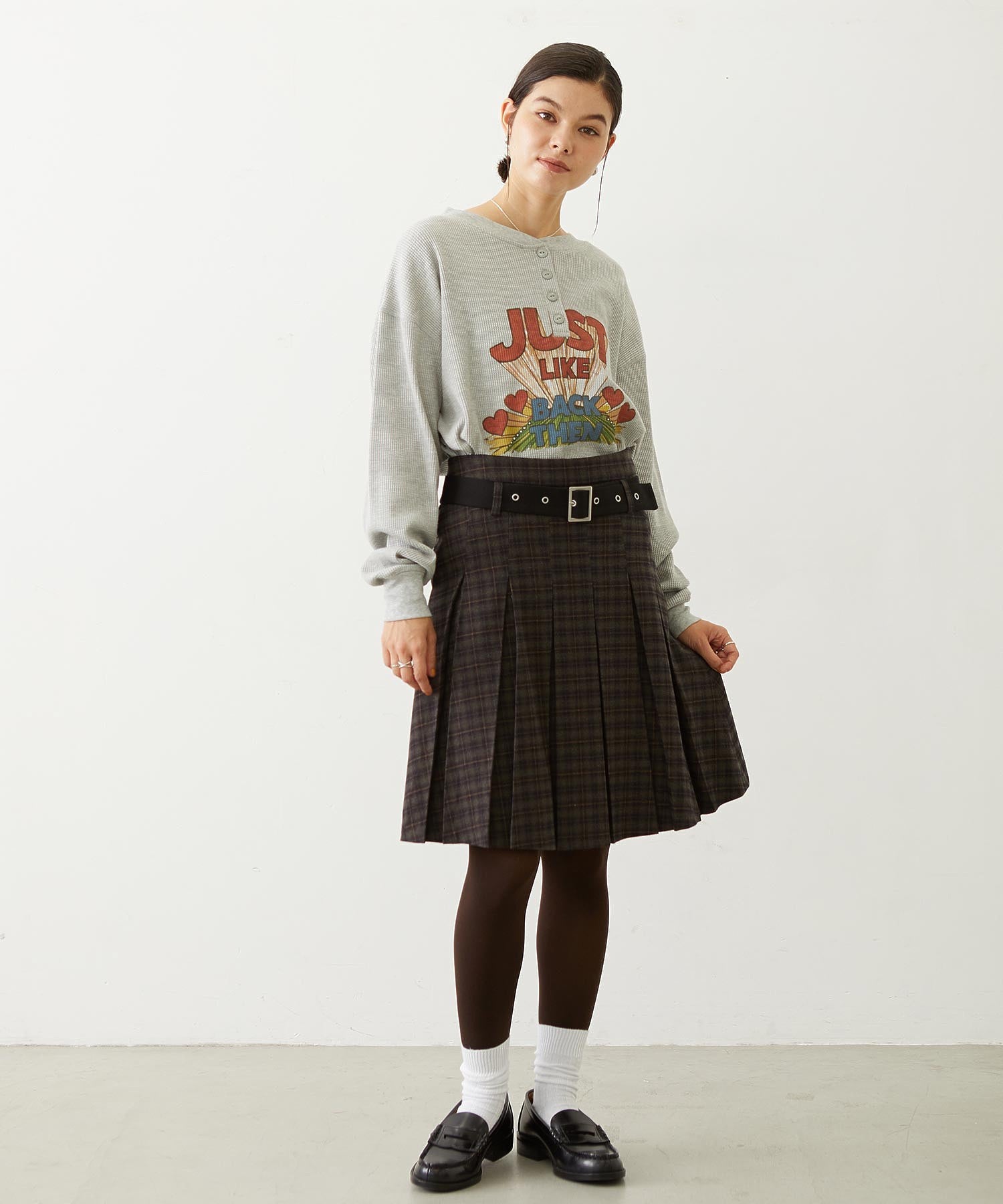 BELTED PLEATED SKIRT