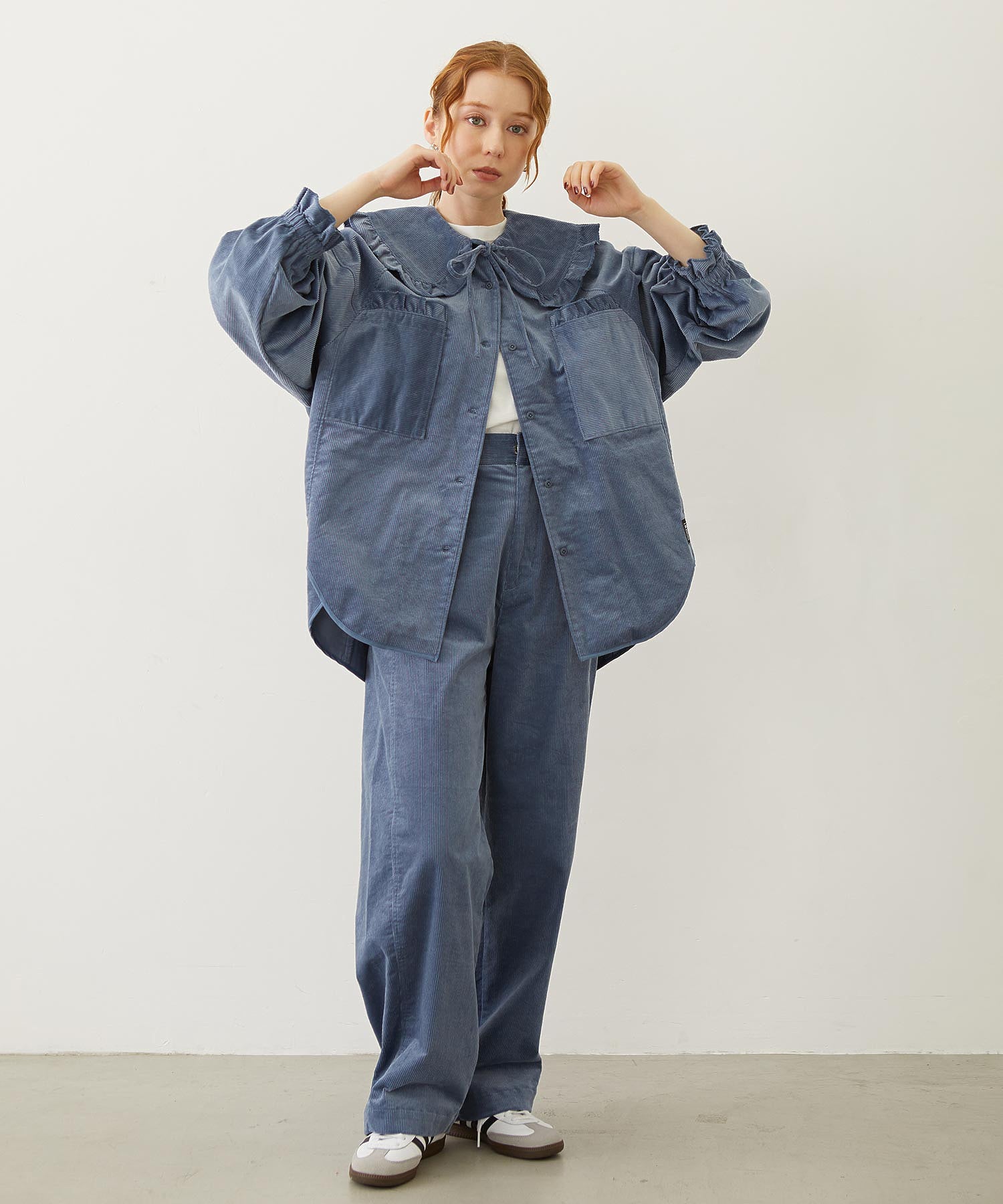 BIG COLLAR CORDUROY SHIRT