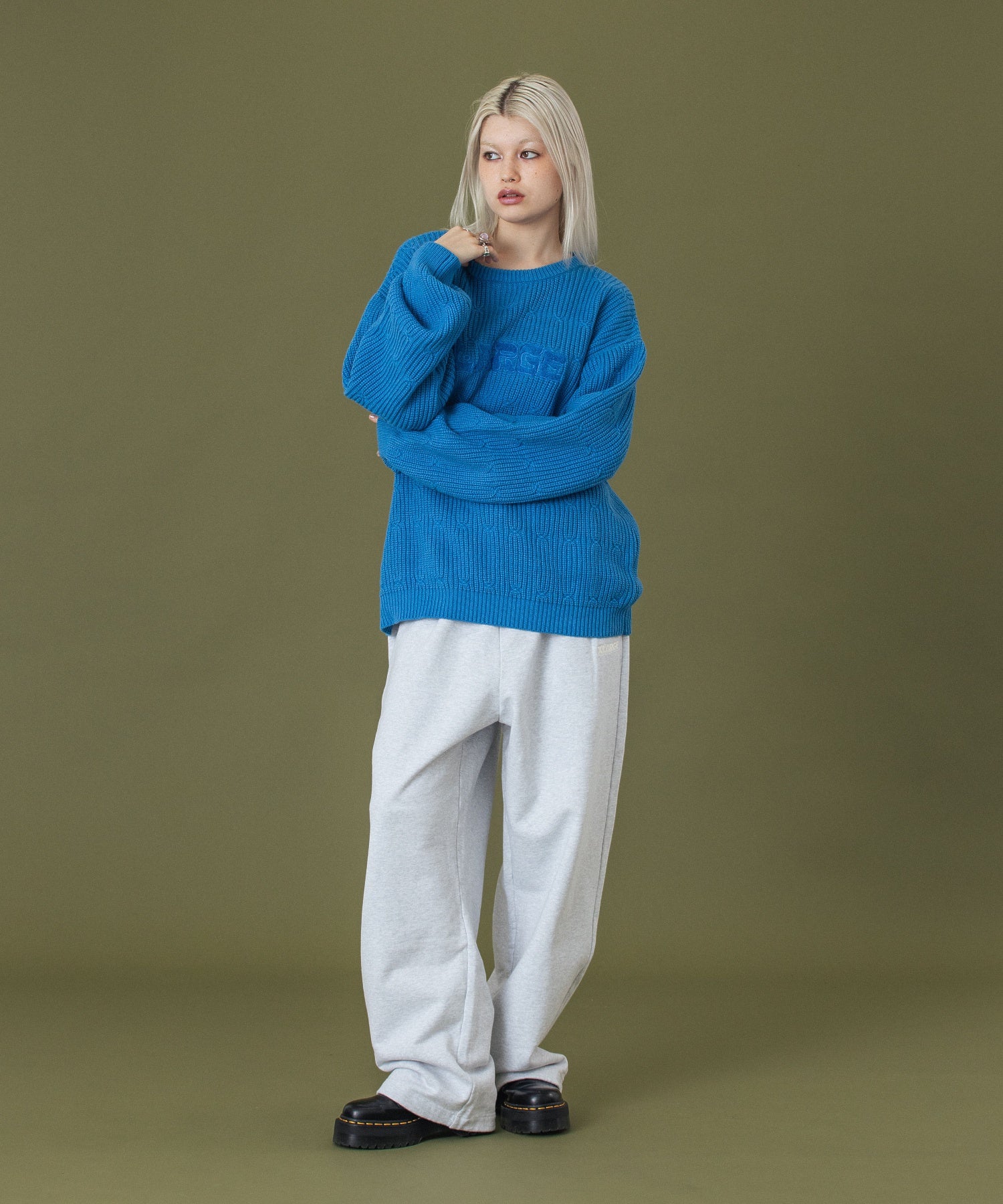DEFORMED CABLE CREWNECK KNIT