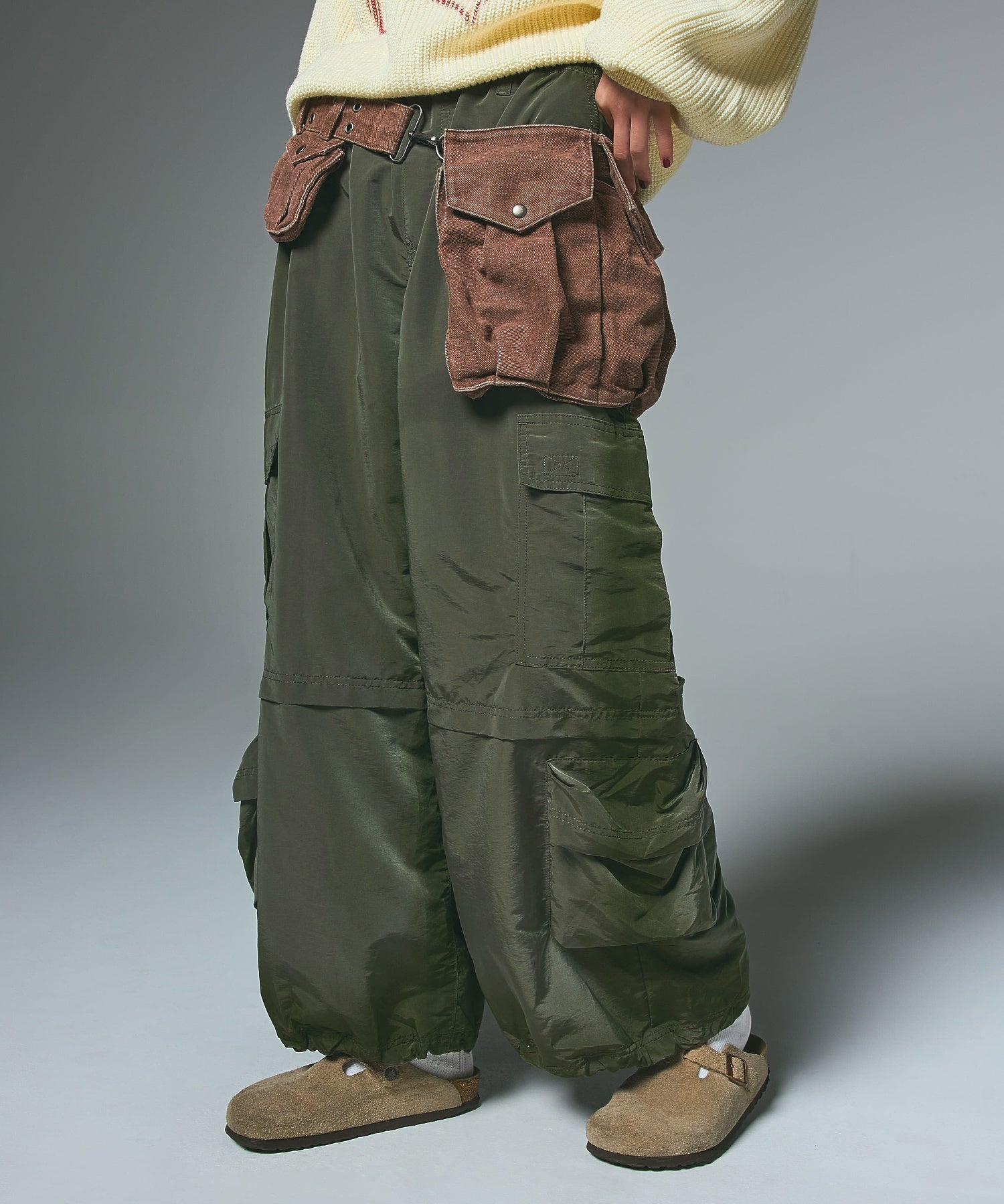 FADED WIDE LEG CARGO PANTS