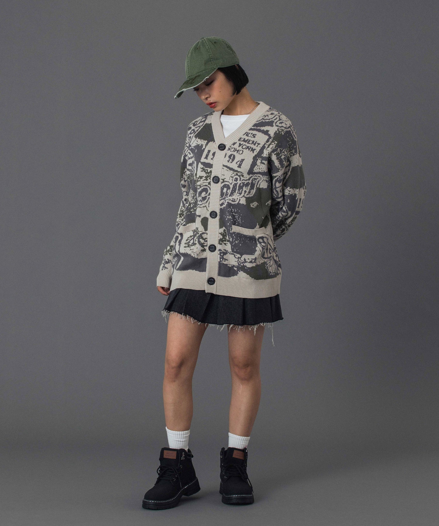 COLLAGE GRAPHIC JACQUARD KNIT CARDIGAN