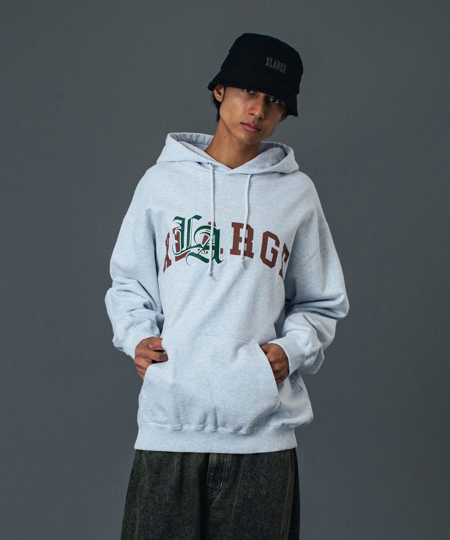 MODEL 身長183cm / 着用サイズ：Lサイズ