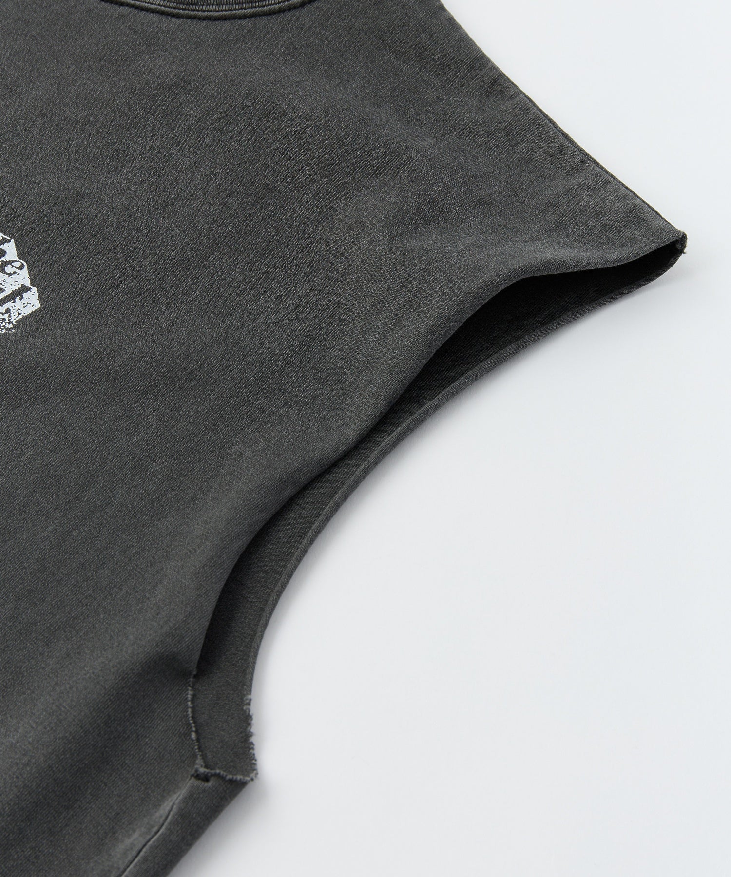 FADED SLEEVELESS TEE
